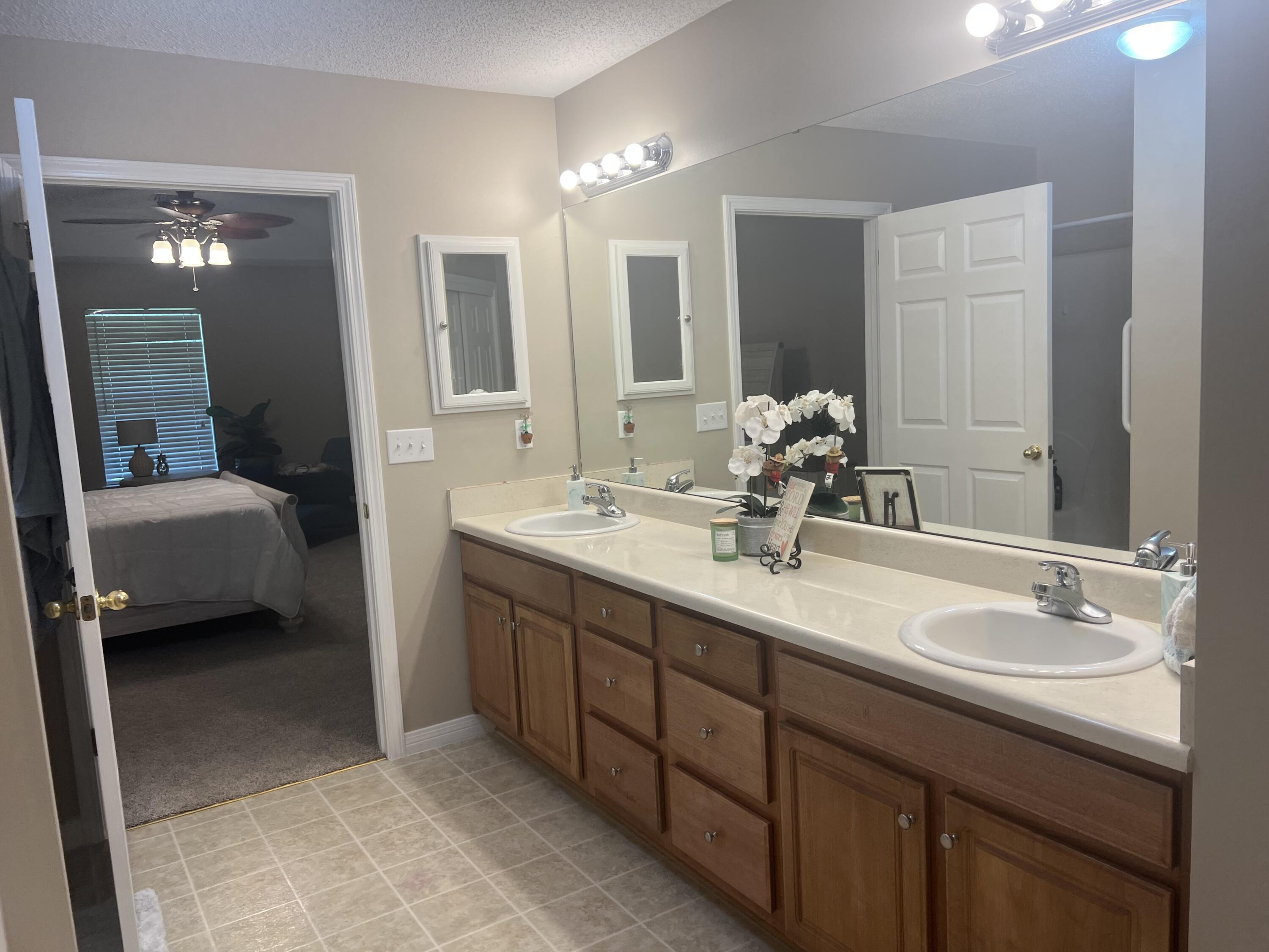 OLD BETHEL ESTATES PH II - Residential Lease