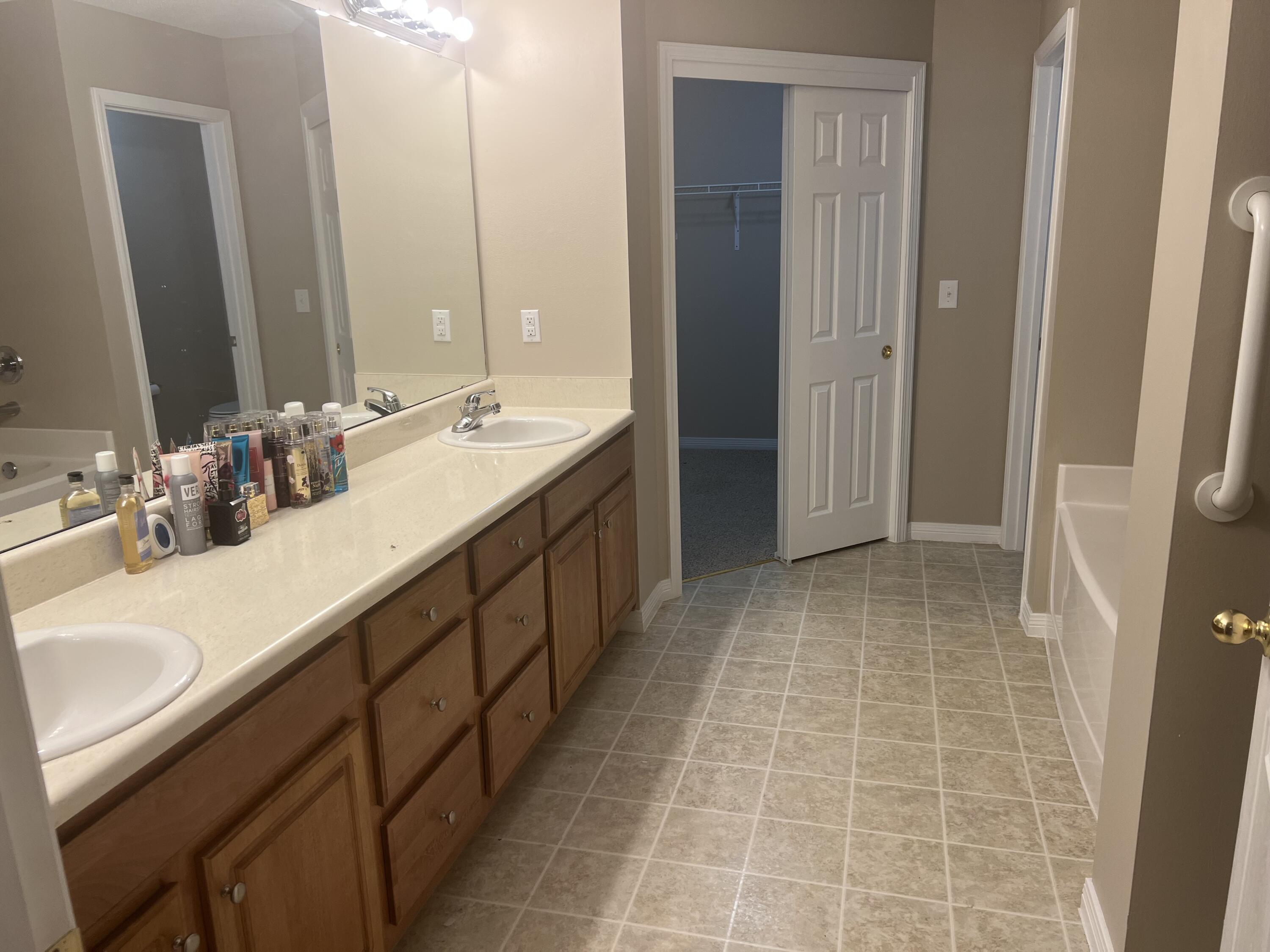 OLD BETHEL ESTATES PH II - Residential Lease