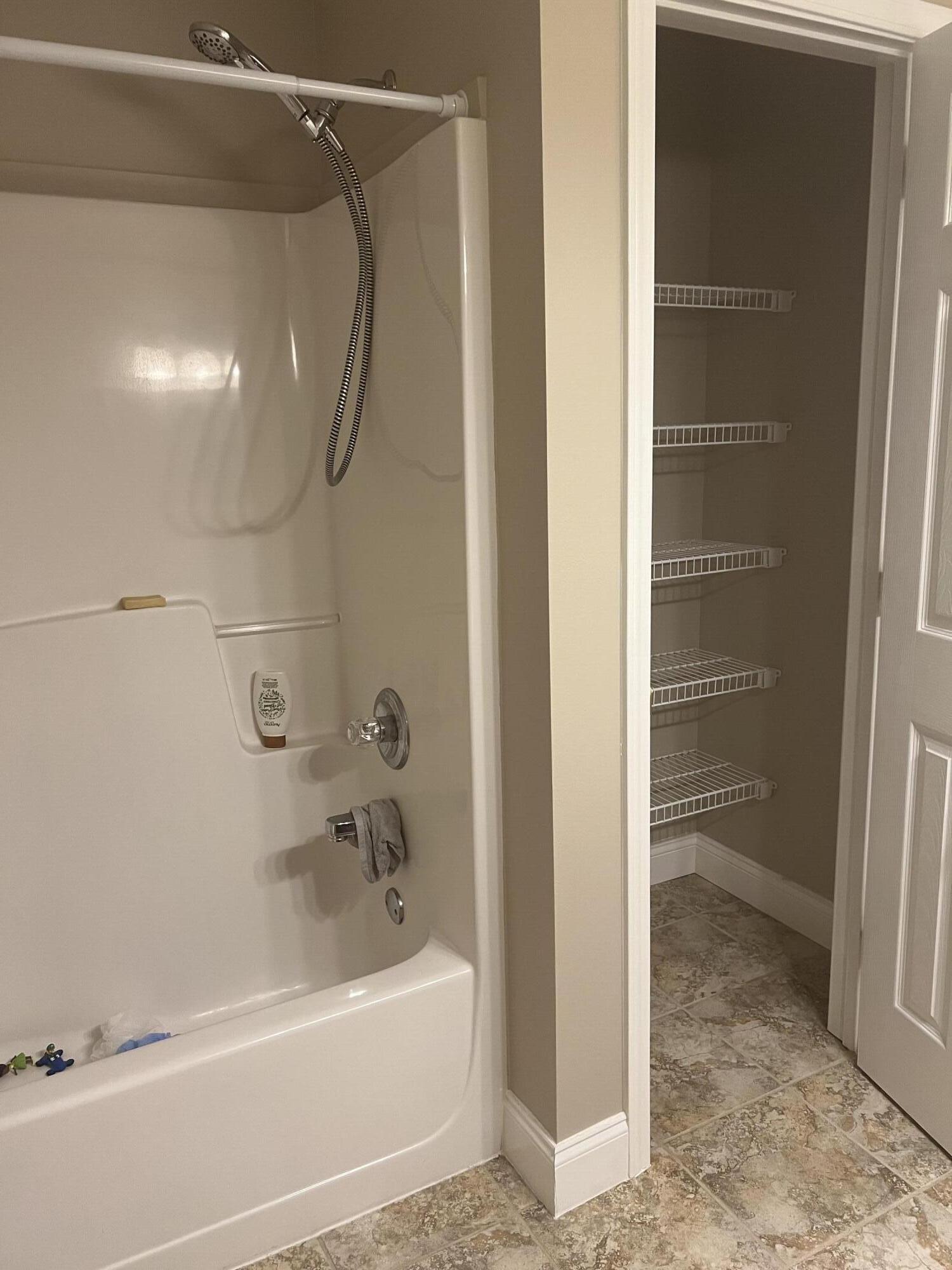 OLD BETHEL ESTATES PH II - Residential Lease