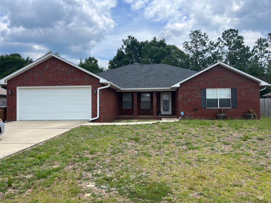 Open floor plan at 2,375 square feet. Traditional style house with a large back yard. Master bedroom featuers a large walk in closet. Laminate flooring throughout the home and carpets in the Bedrooms, which most carpets will be replaced before tennant moves in. Washer and dryer stays for tennant use. Pets accepted and up to Two pets are allowed. Call Sheena Sanders for more info. 850-398-1001