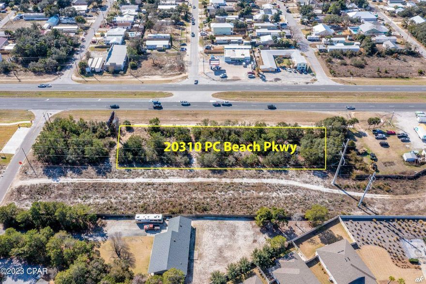 0.76 acre commercial site perfect for warehouses, or office buildings. Lamar pays the owner $5,000 per year to lease the area for the sign or 20% of annual gross marketing receipts. Buyer can continue this agreement or cancel upon closing.