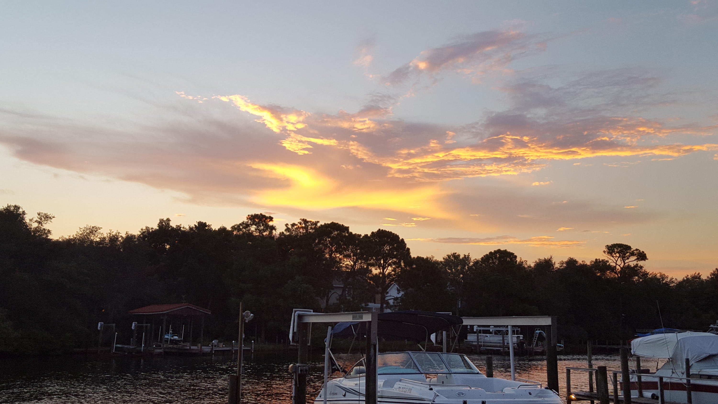 CINCO BAYOU - Residential