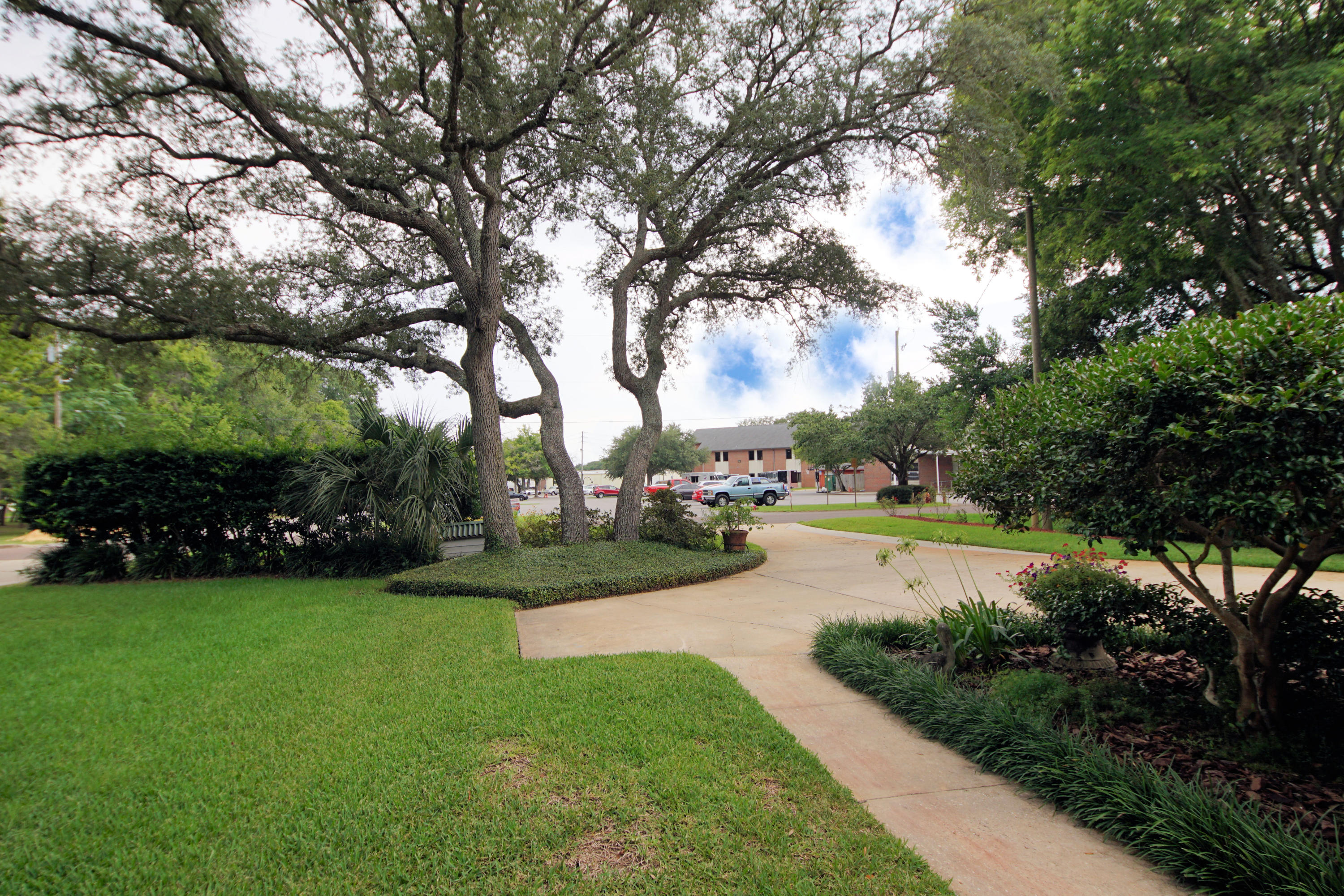 CINCO BAYOU - Residential