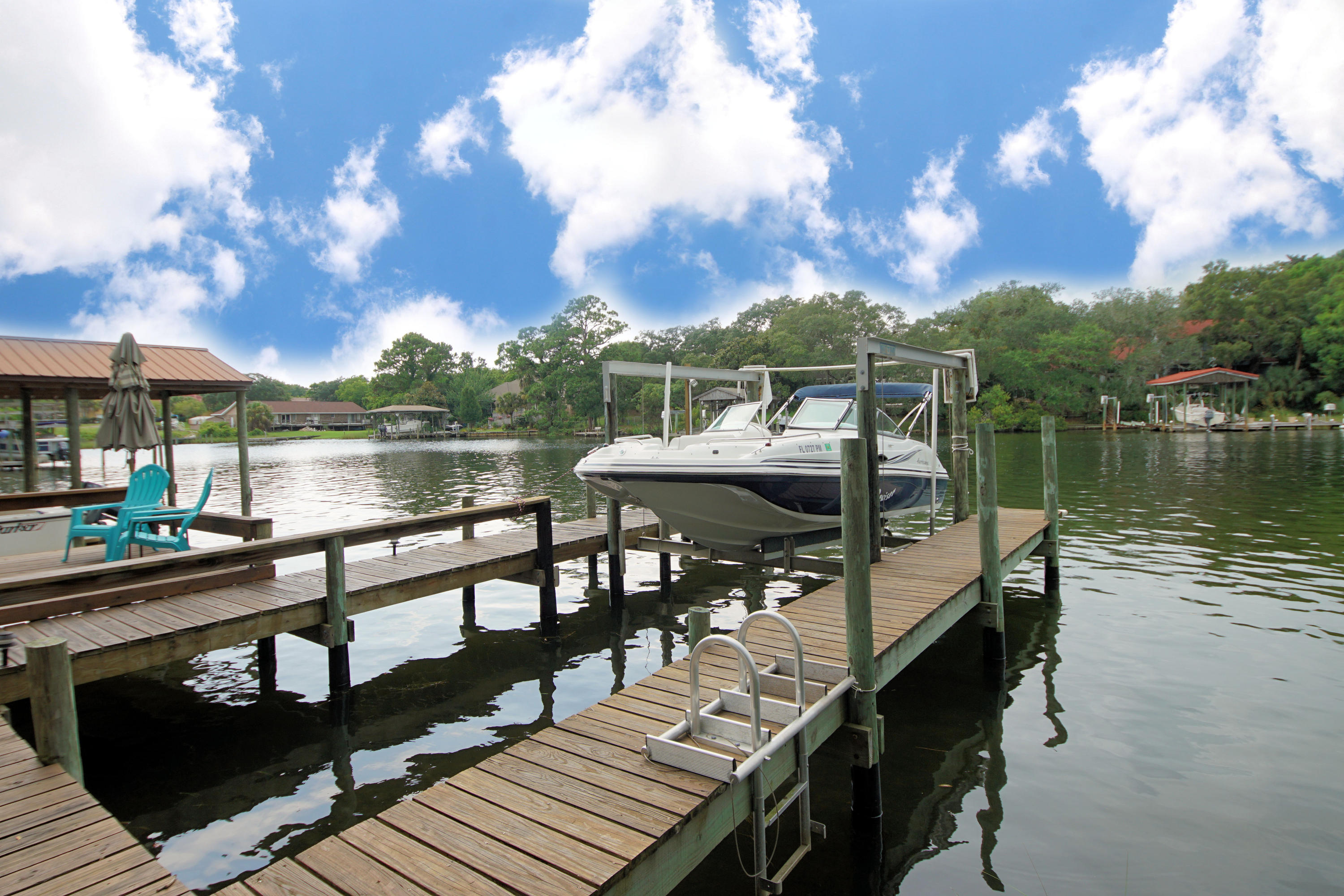 CINCO BAYOU - Residential