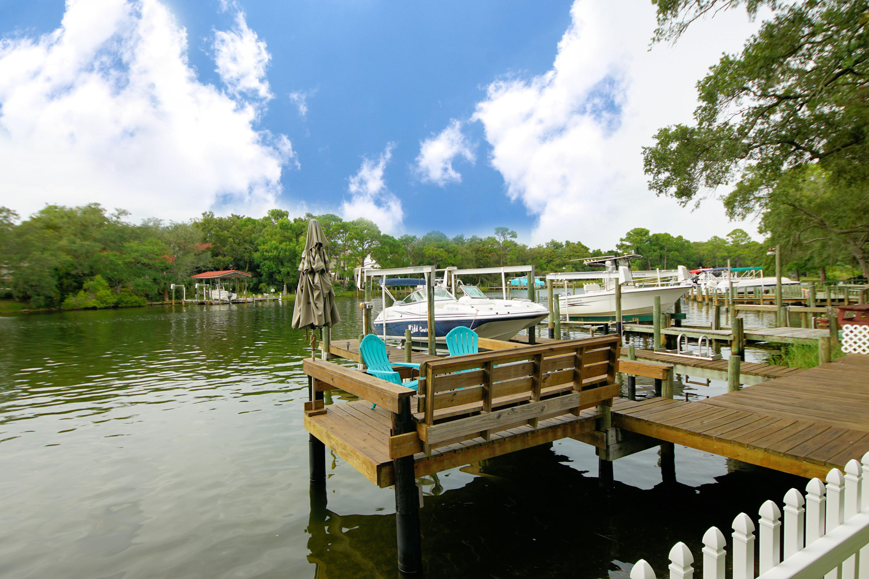 CINCO BAYOU - Residential