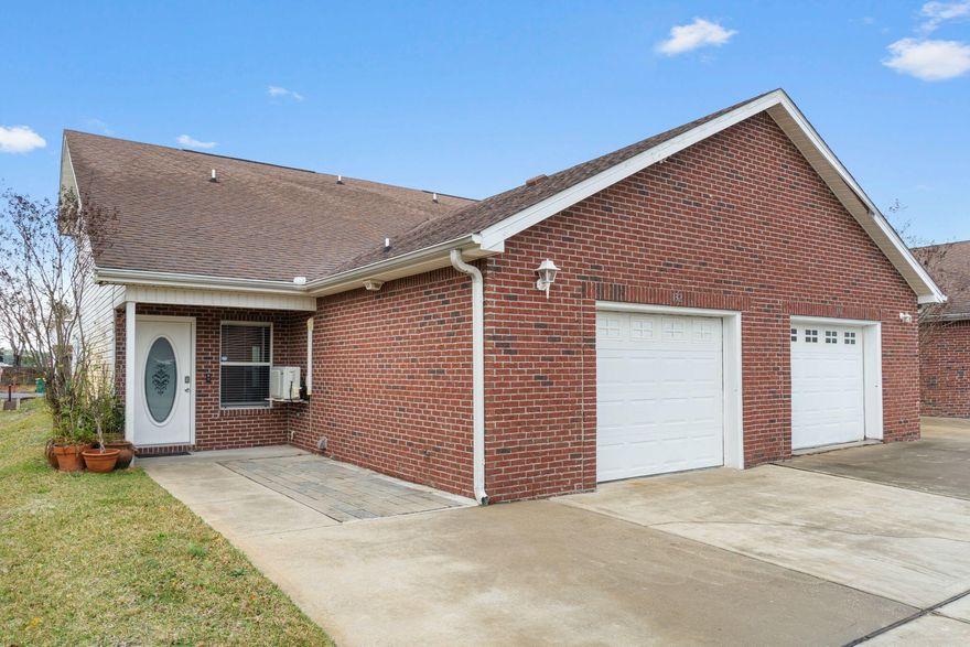 *Roof to be replaced prior to closing* Welcome to this beautifully updated and meticulously maintained 3 bedroom, 2 bath, 1 car garage low maintenance CORNER townhome found in Quail Run which offers a community pool for its residents. Perfect for your next home, second home, or investment property conveniently located in the heart of Destin just minutes to the Destin Harbor and the Emerald Coast's most beautiful beaches! You'll love this well thought out floor plan with updated hard surface flooring throughout that has been renovated from top to bottom. The rooms are spacious with ample closet space and you'll love being the corner unit with extended driveway space! The garage even has its own split unit to enjoy climate controlled year round. Welcome home! Water heater 2022 and HVAC 2019 Short term rentals not allowed.