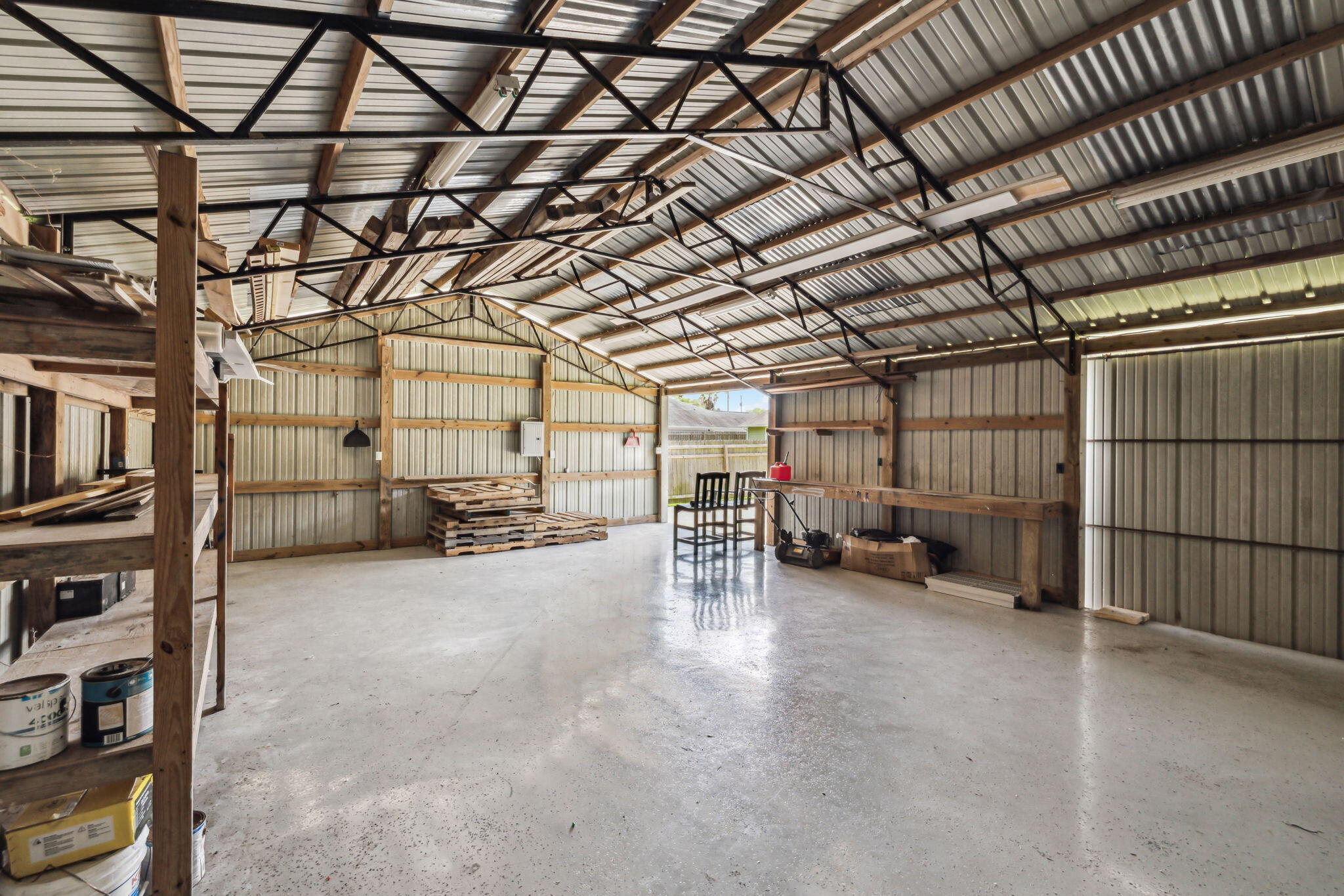 BAYVIEW MANOR 1ST ADDLOT 8 BLK A - Residential