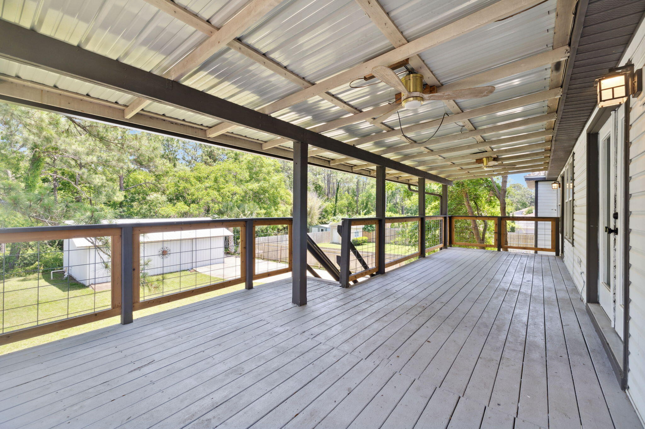 BAYVIEW MANOR 1ST ADDLOT 8 BLK A - Residential