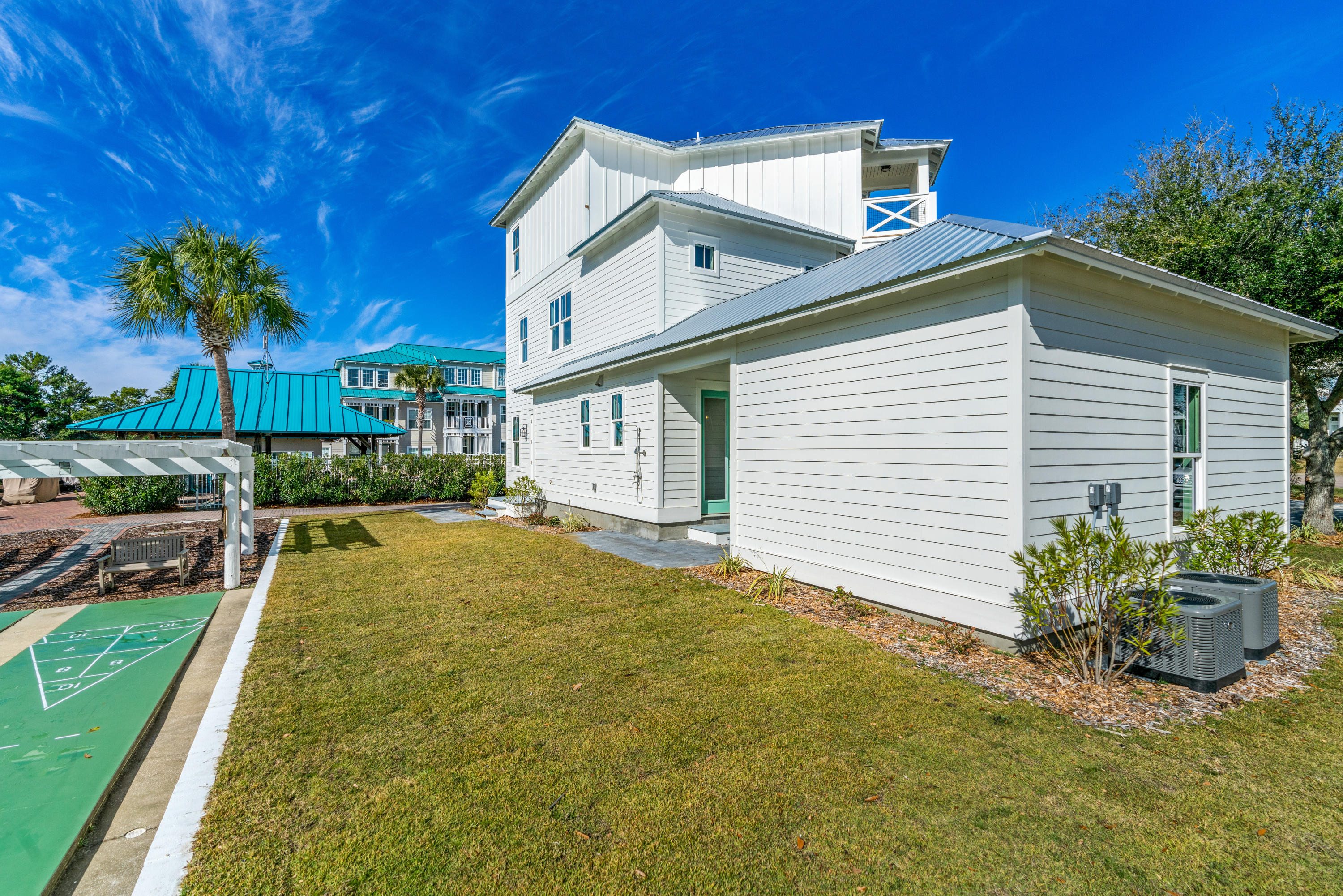 VILLAGE AT BLUE MOUNTAIN BEACH - Residential