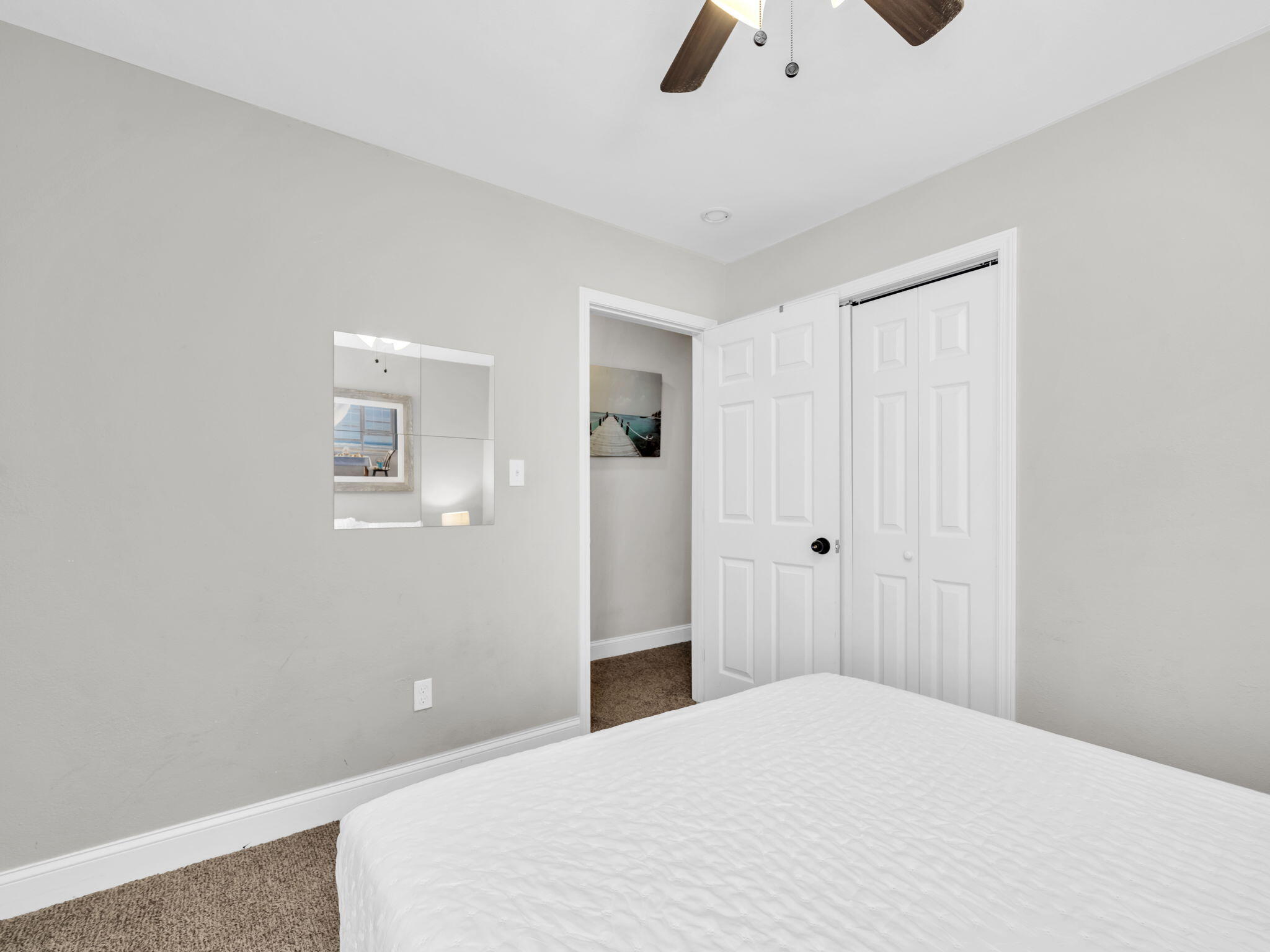 OAK WOOD T/H - Residential