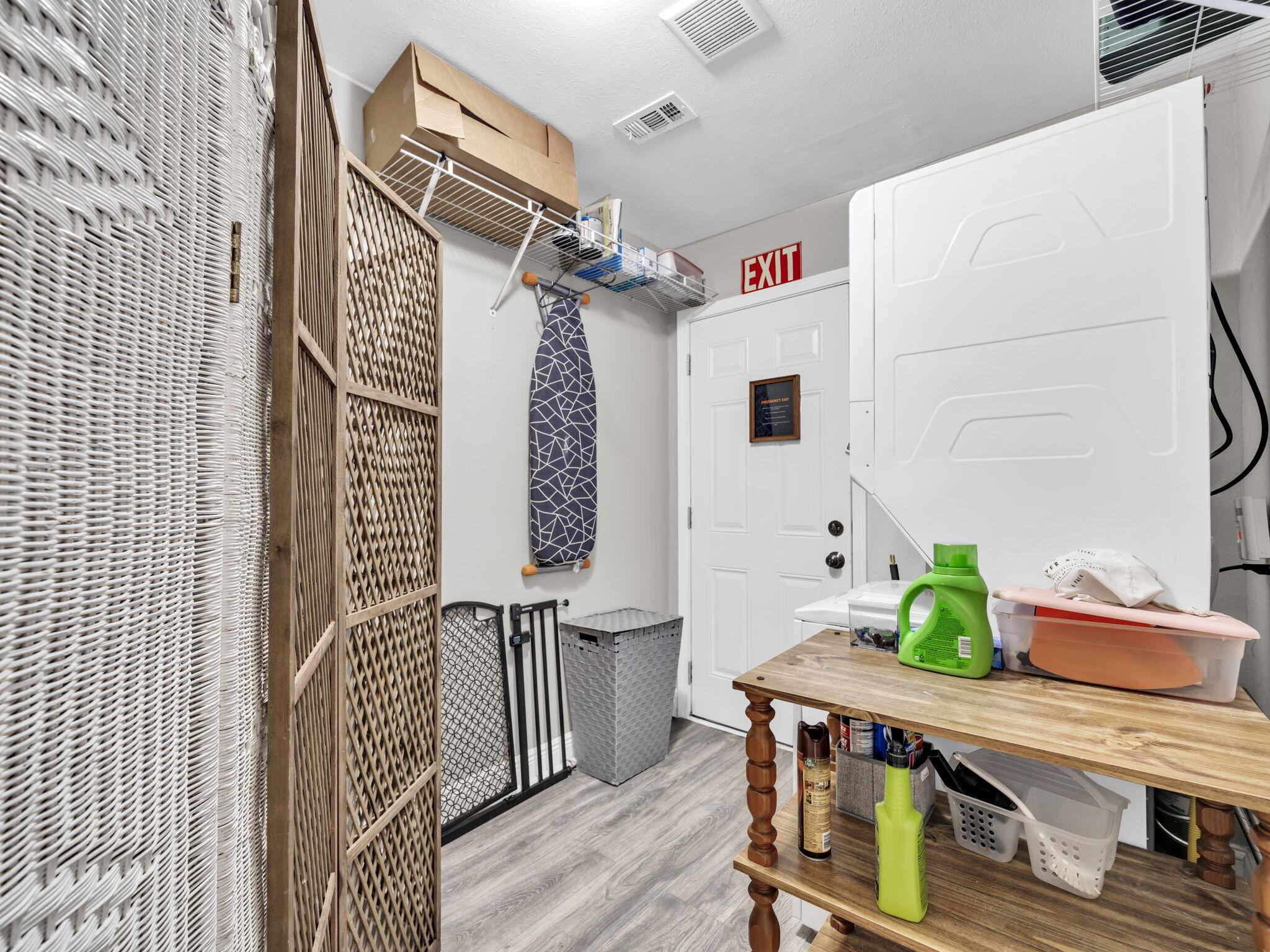 OAK WOOD T/H - Residential