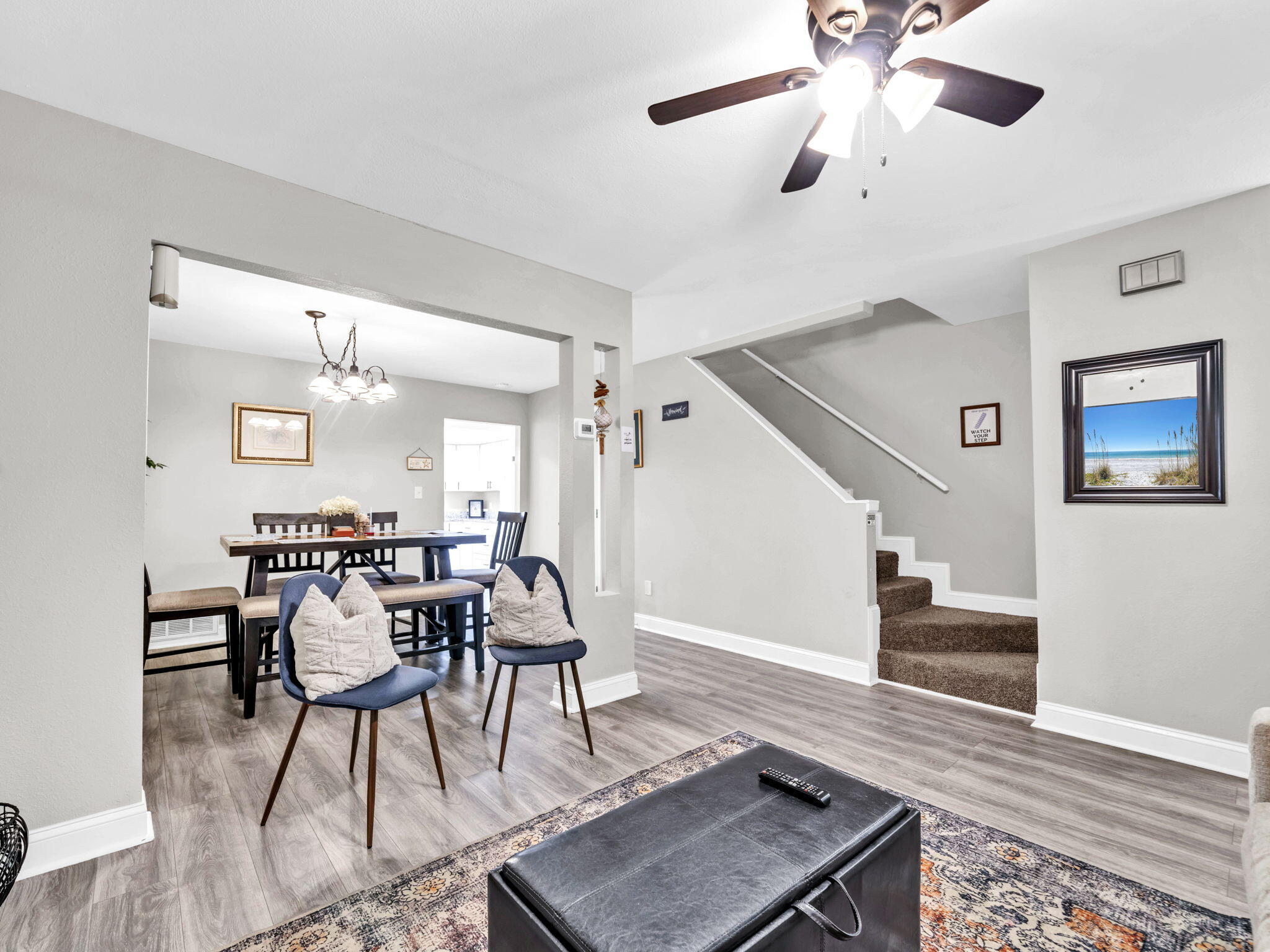 OAK WOOD T/H - Residential