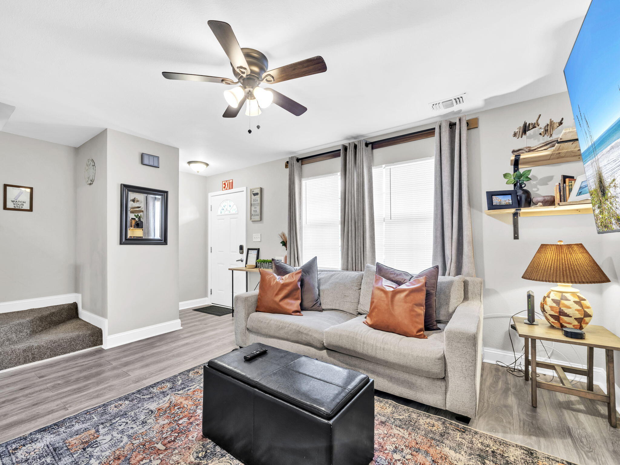 OAK WOOD T/H - Residential