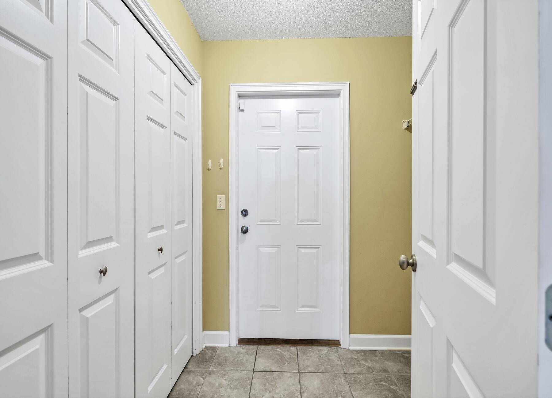 SUMMERWOOD - Residential Lease