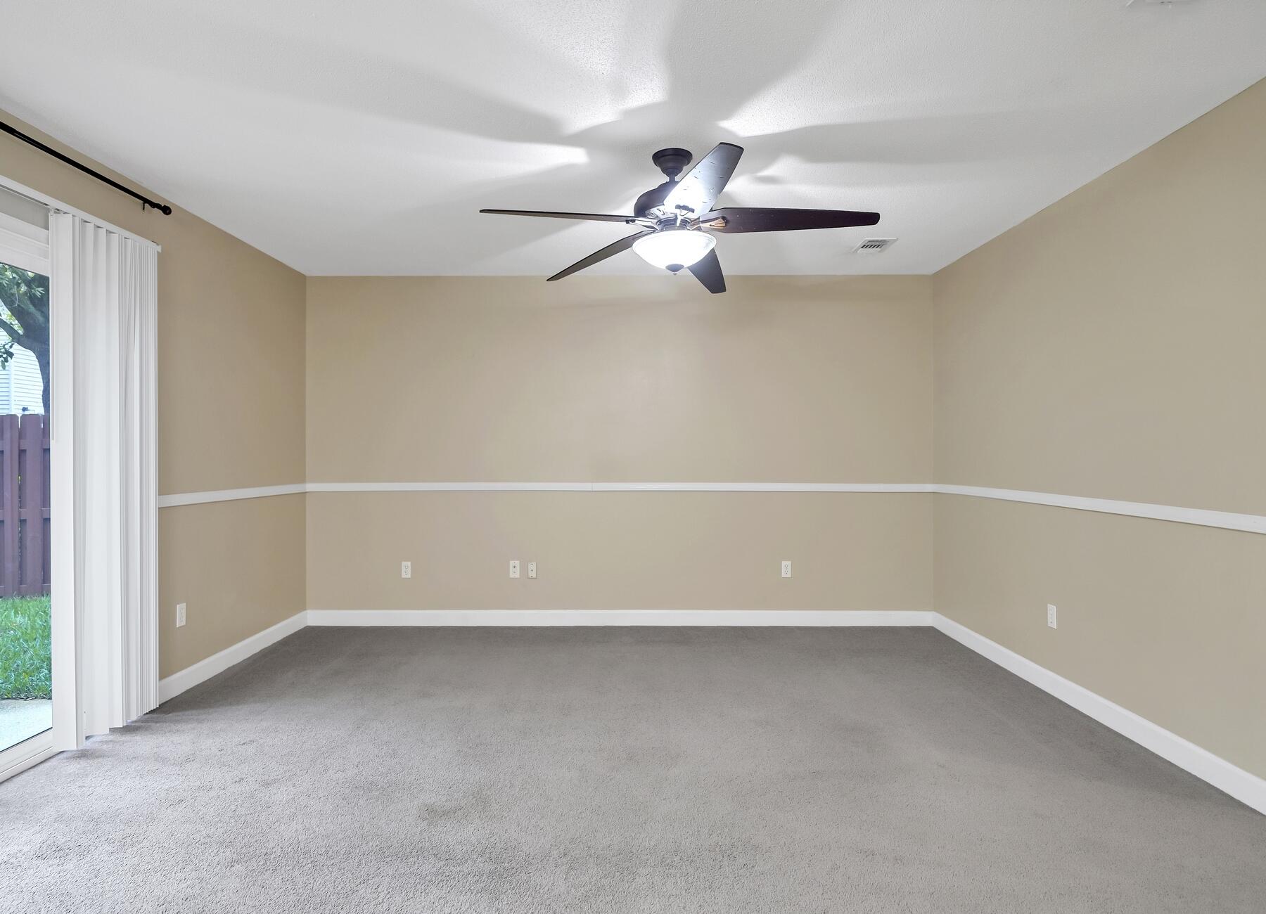 SUMMERWOOD - Residential Lease