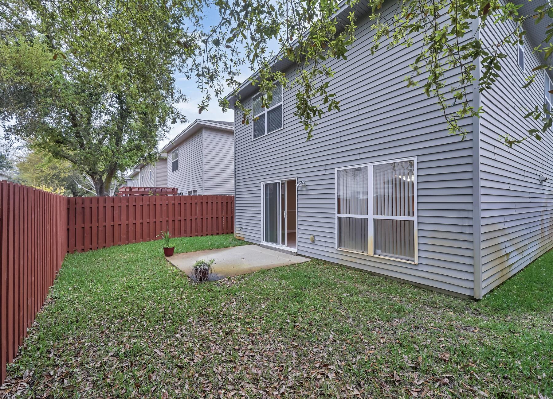 SUMMERWOOD - Residential Lease