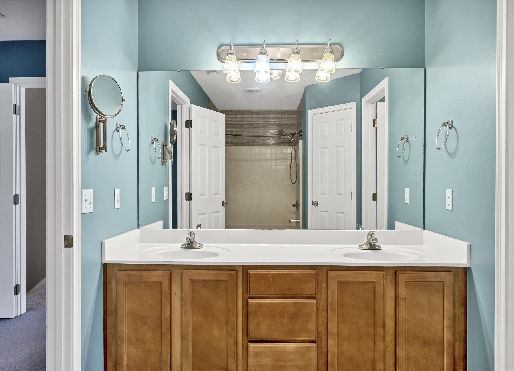 SUMMERWOOD - Residential Lease