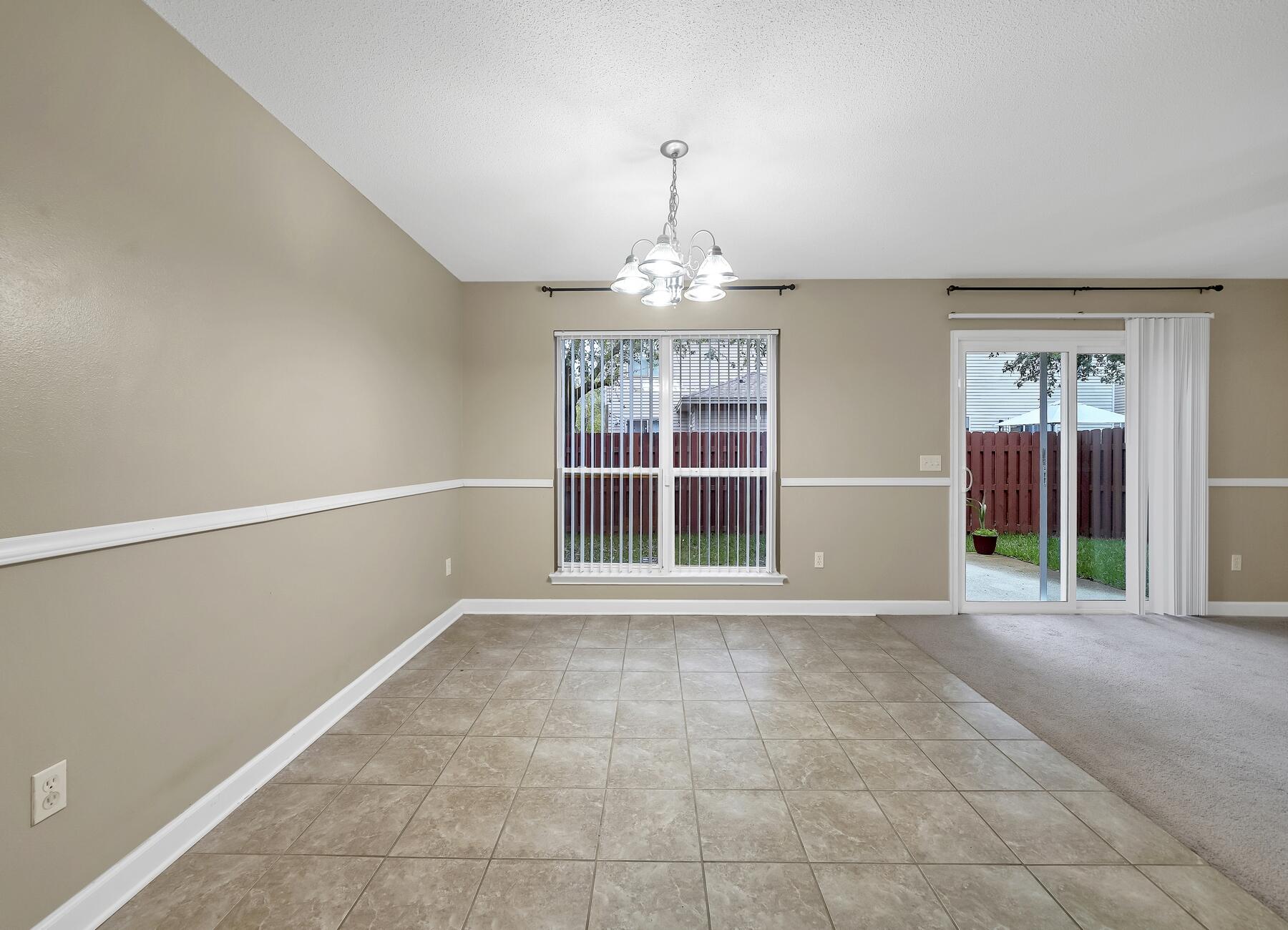 SUMMERWOOD - Residential Lease