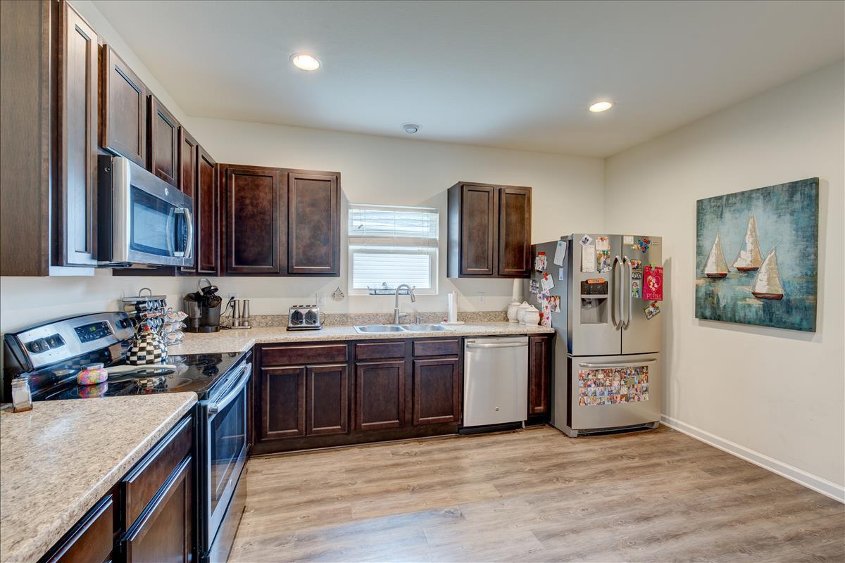 SCHOONER LANDING - Residential