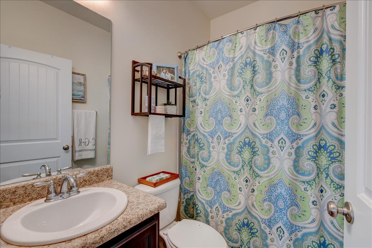 SCHOONER LANDING - Residential