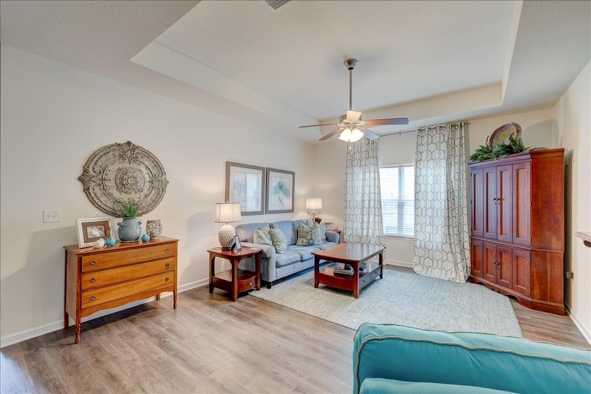 SCHOONER LANDING - Residential