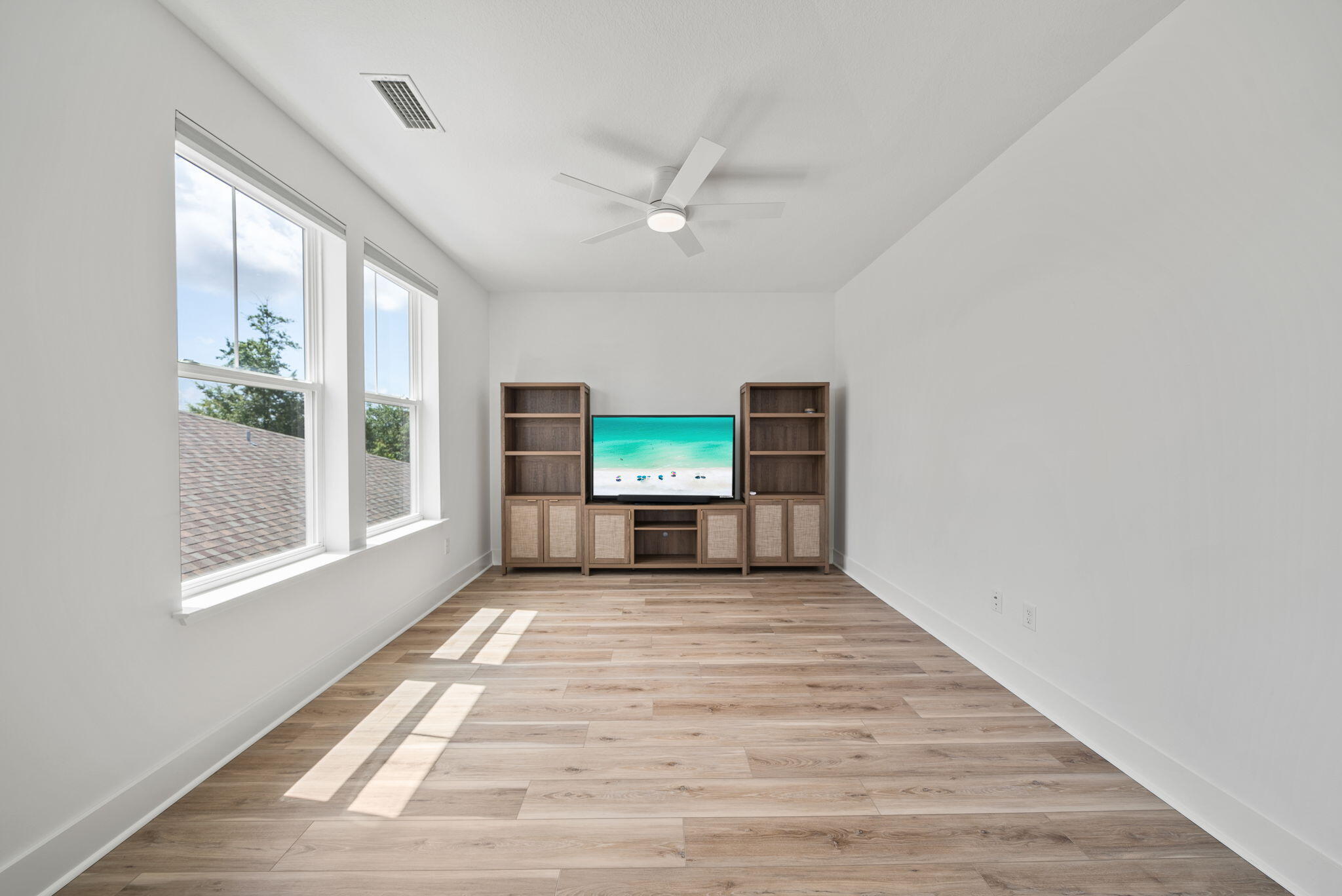 SWEET BAY - Residential