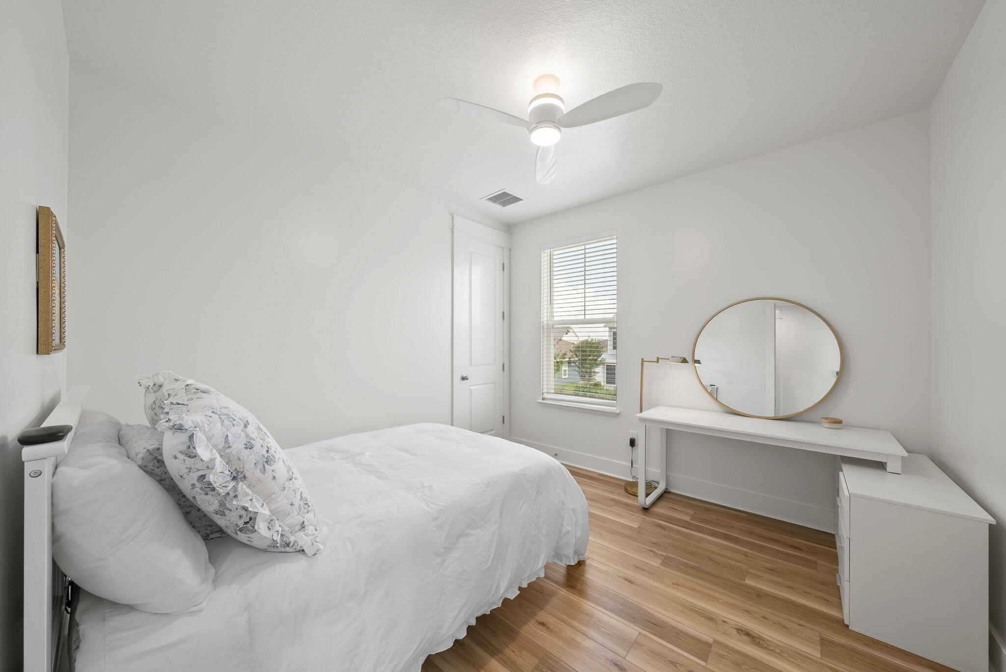 SWEET BAY - Residential