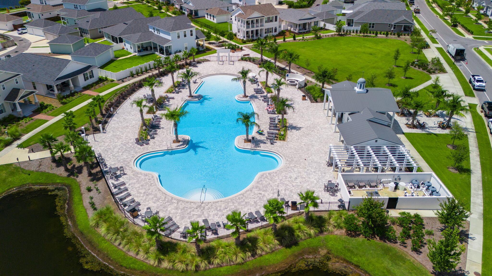 SWEET BAY - Residential