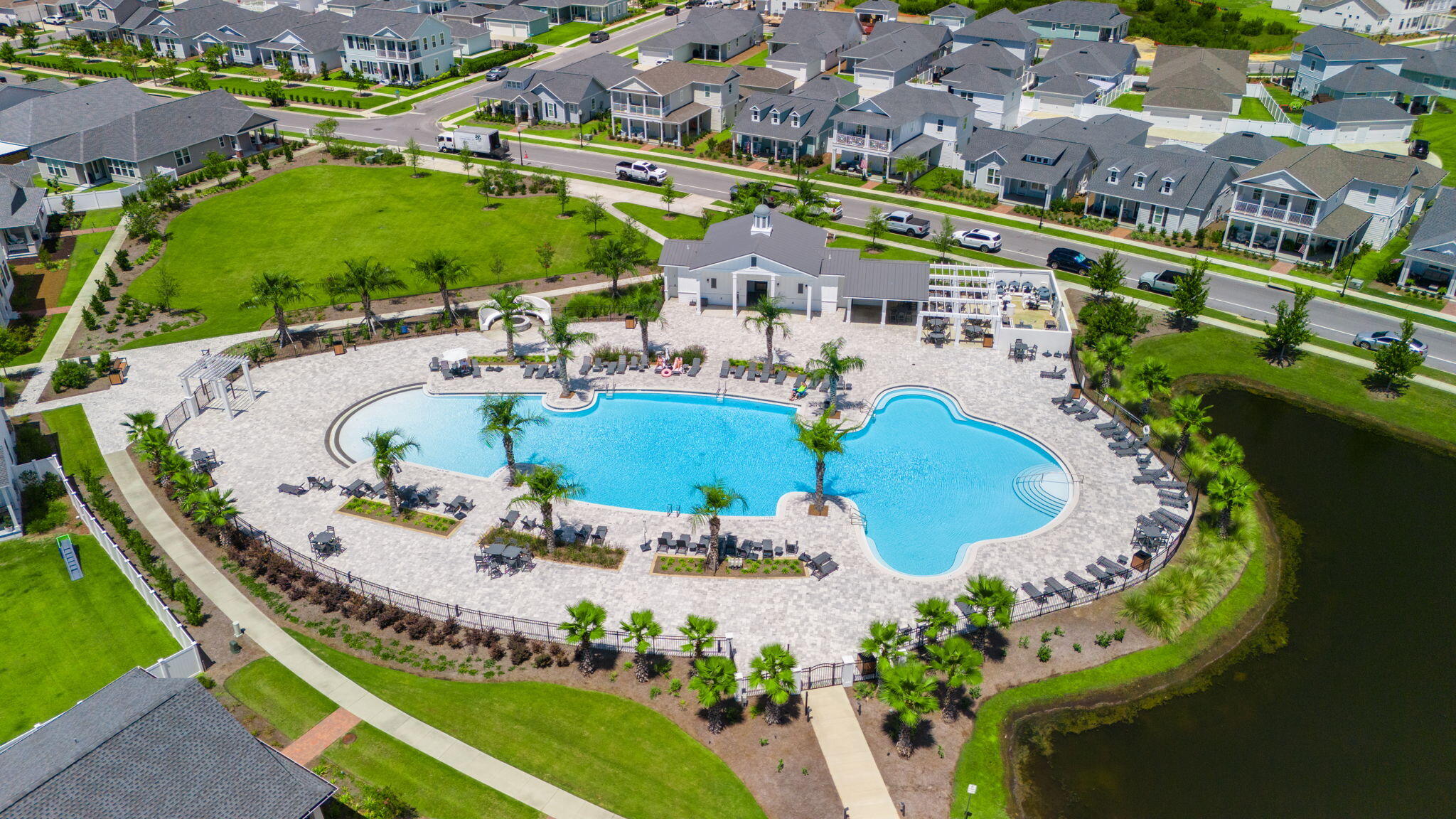 SWEET BAY - Residential