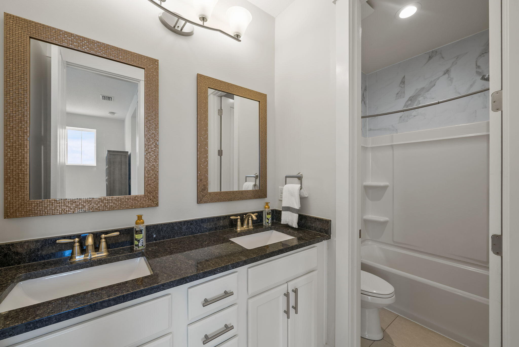 SWEET BAY - Residential