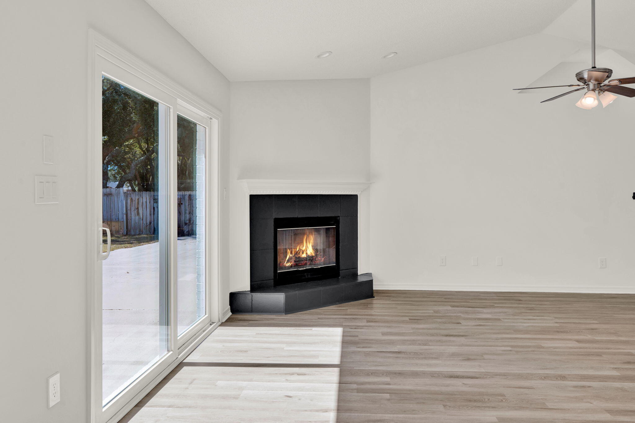 HOLLEY BY THE SEA - Residential