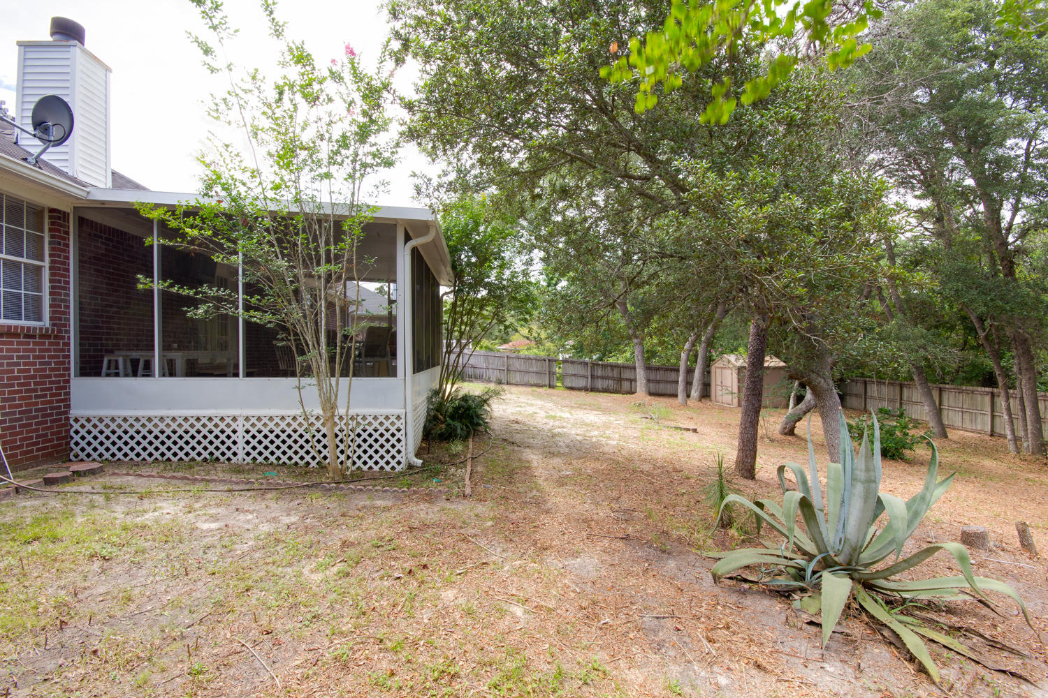 BAREFOOT CREEK - Residential
