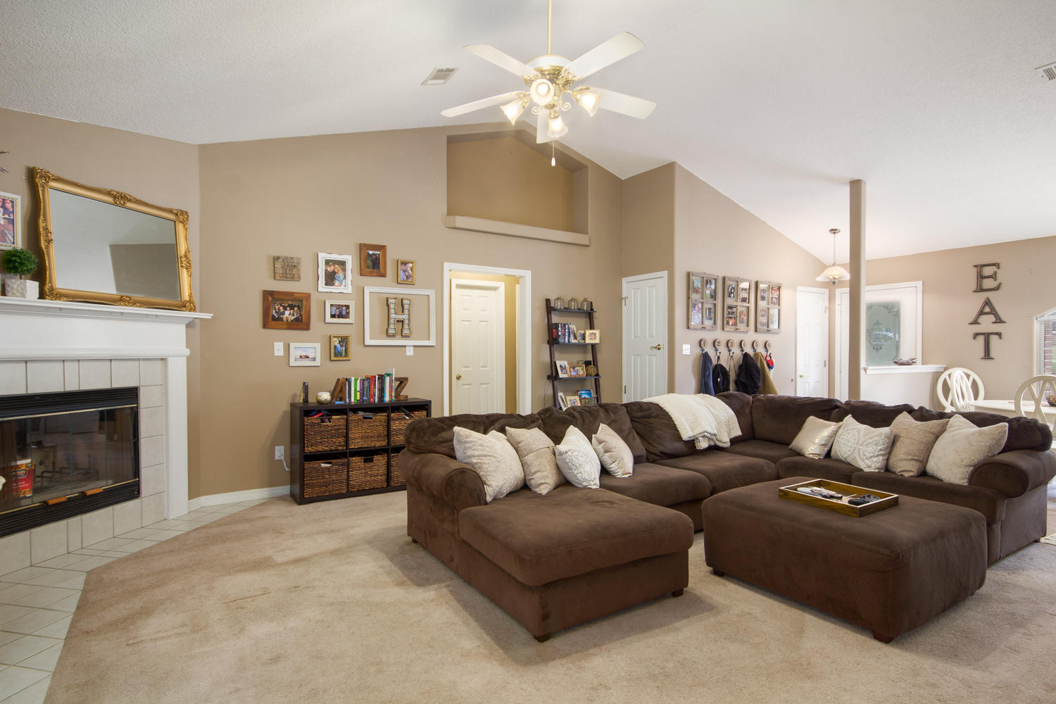 BAREFOOT CREEK - Residential