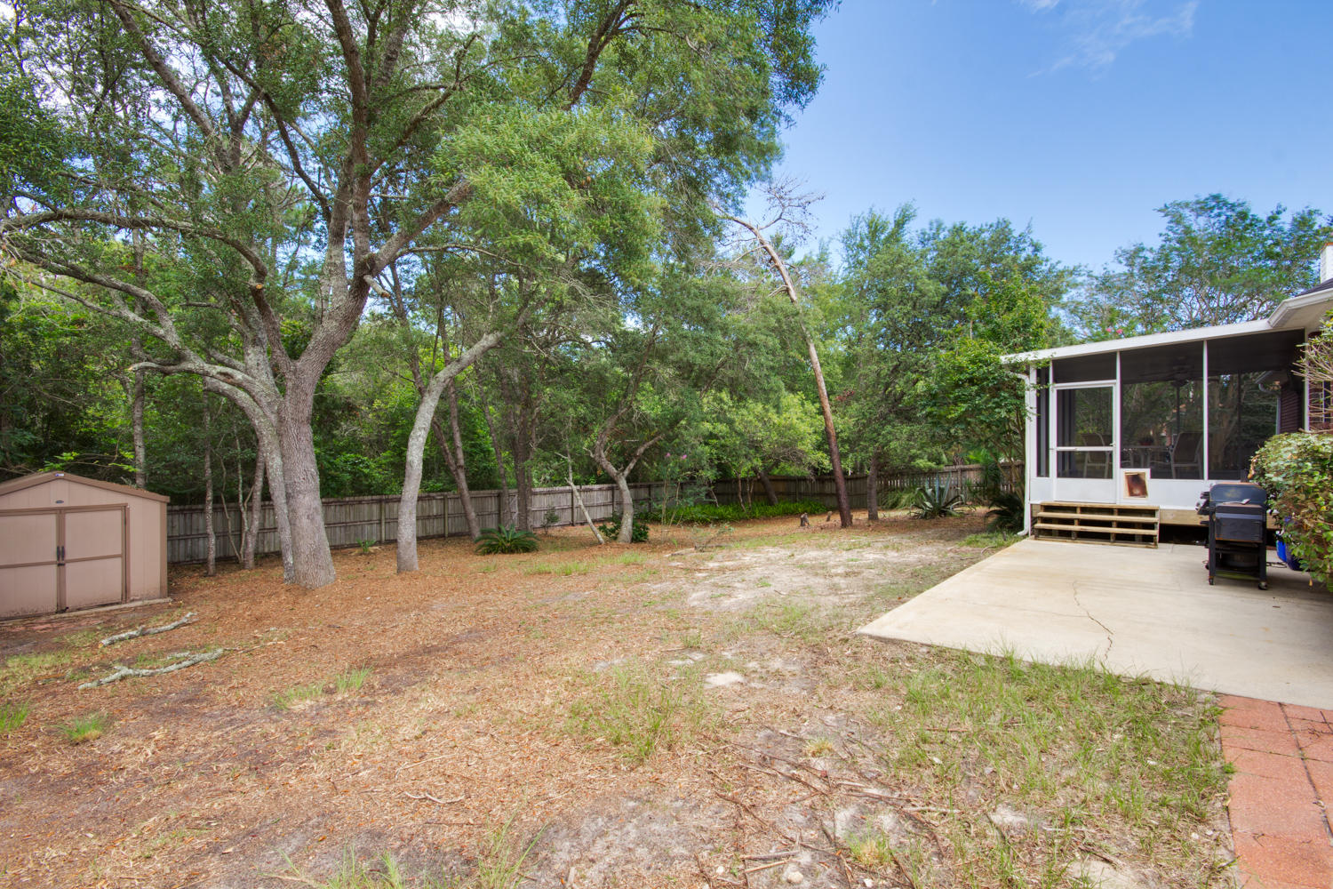 BAREFOOT CREEK - Residential