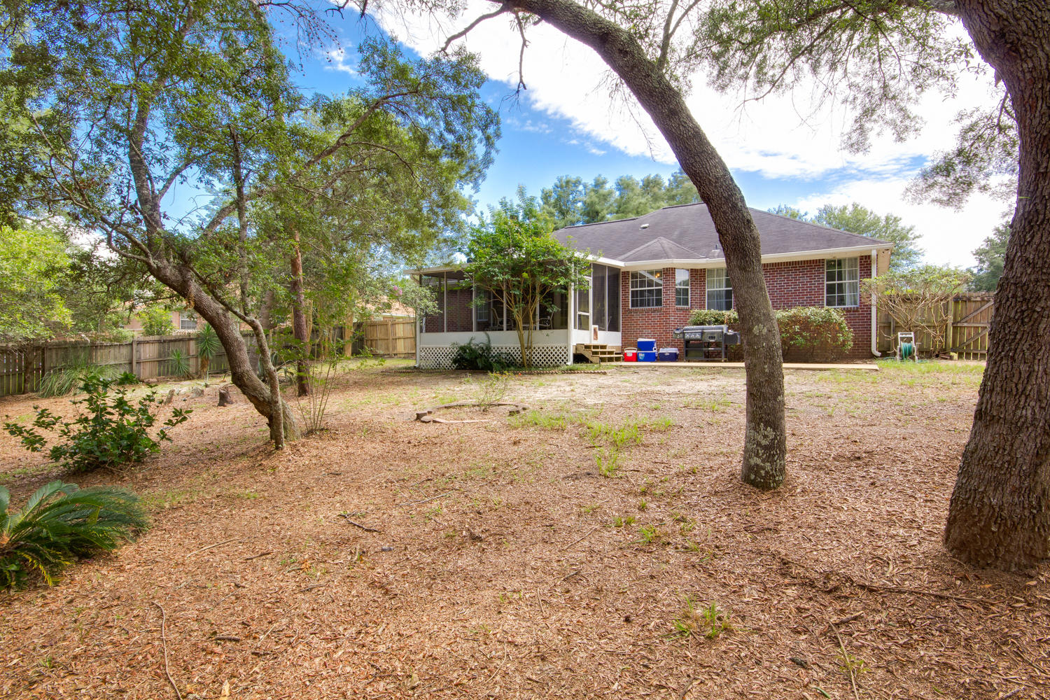 BAREFOOT CREEK - Residential
