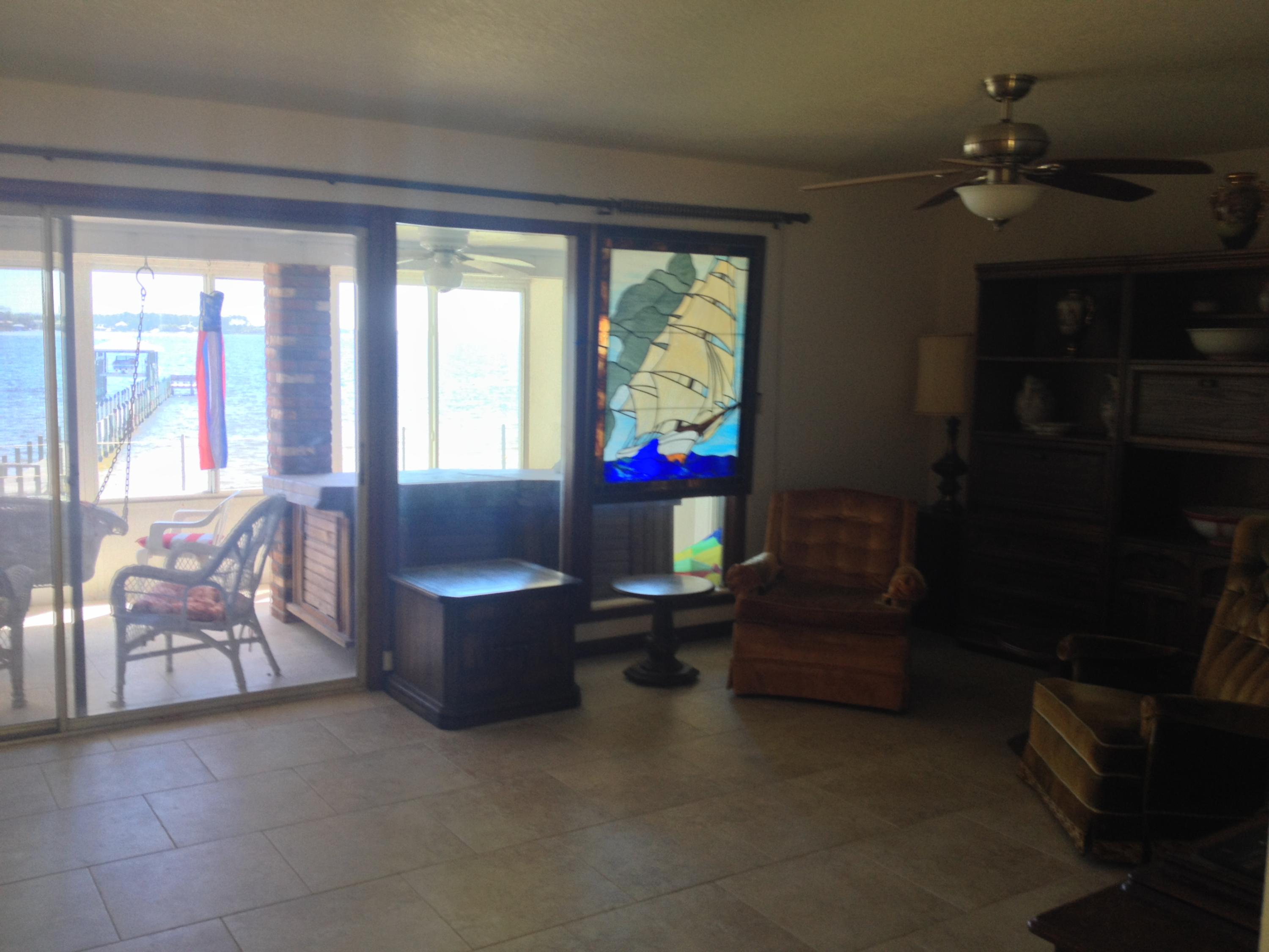 boggy bayou - Residential Lease