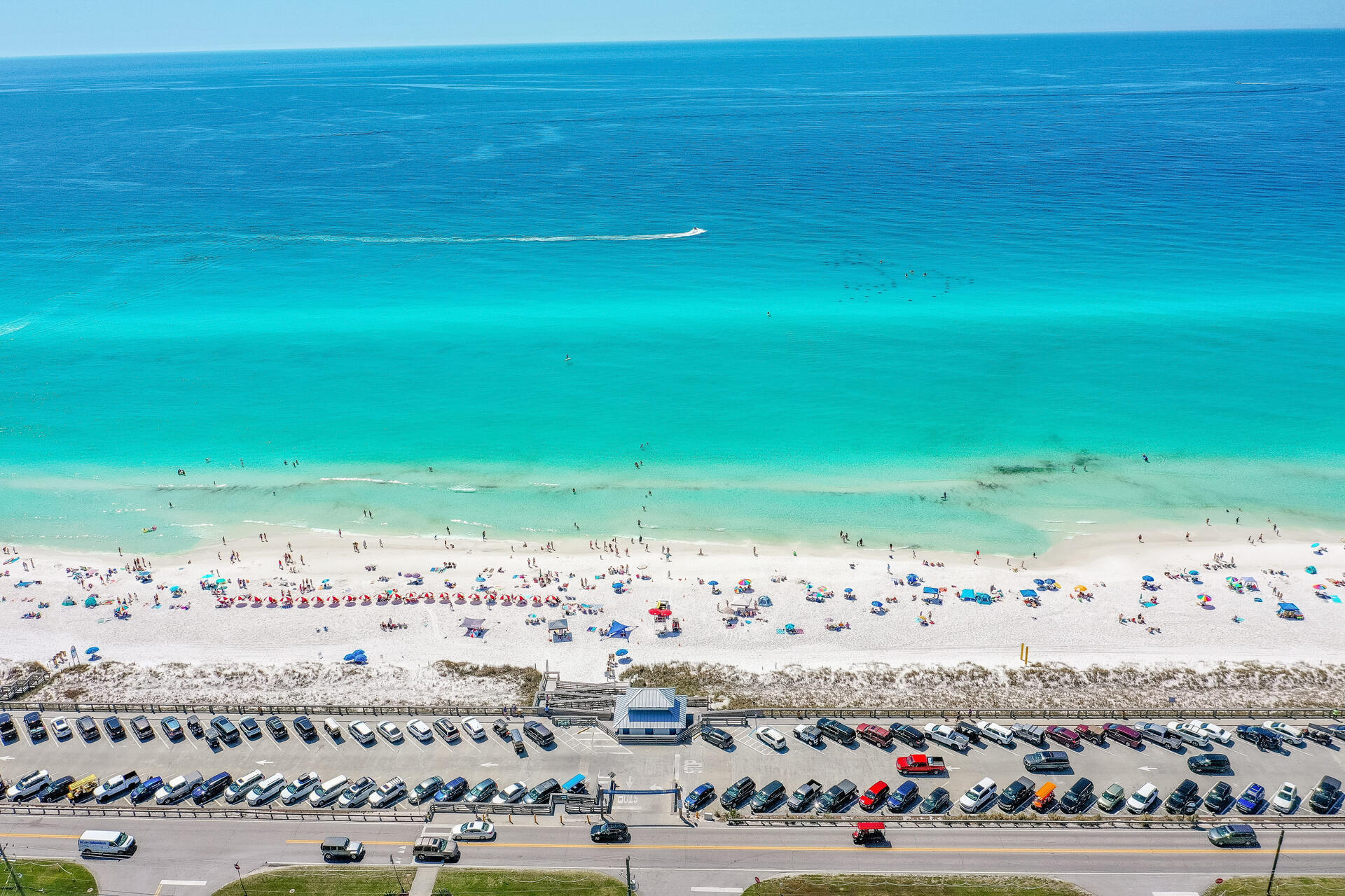 TRADEWIND CONDOS - Residential