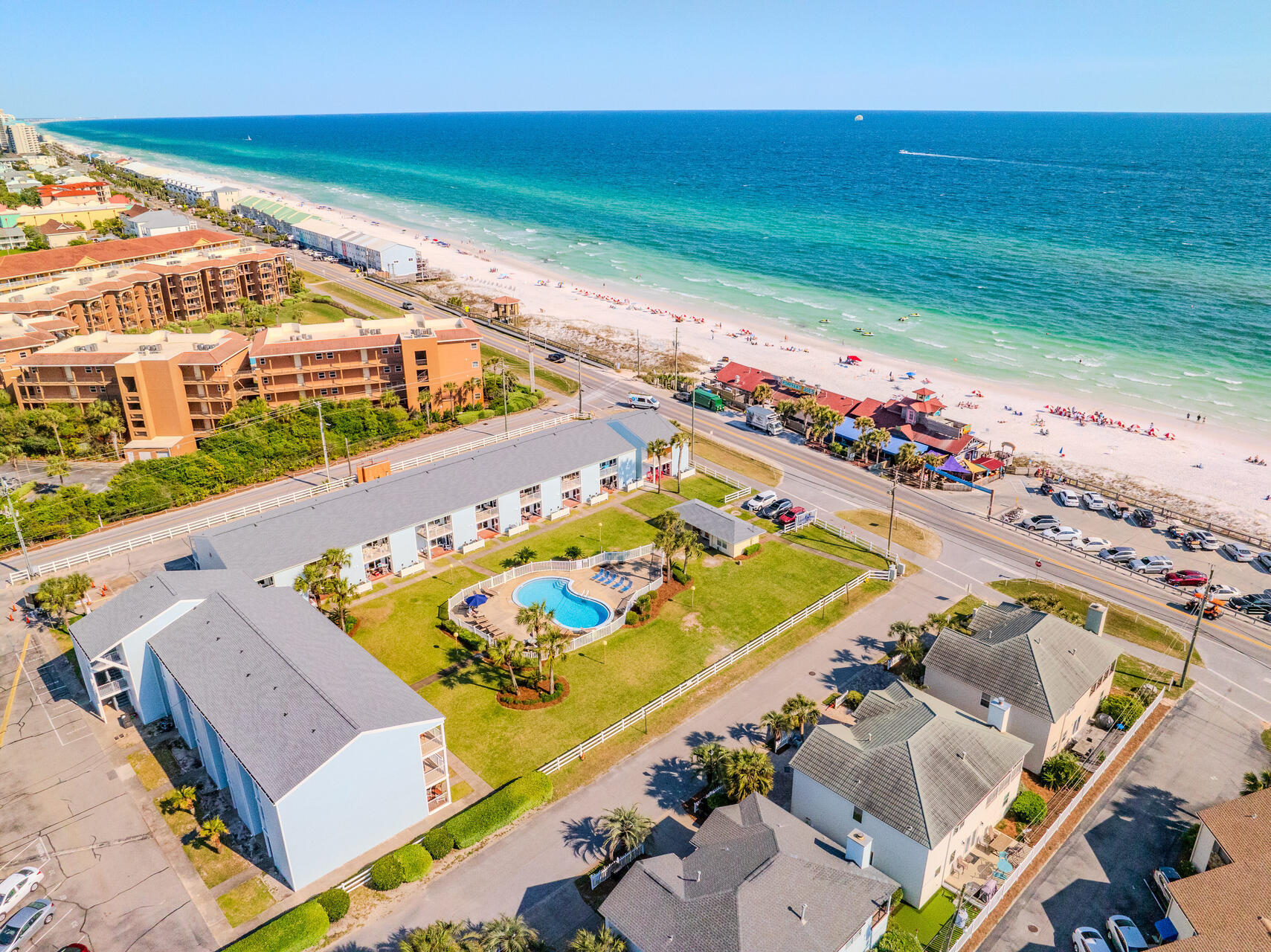 TRADEWIND CONDOS - Residential