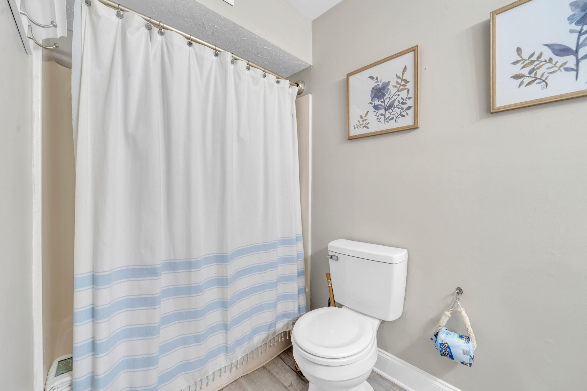 TRADEWIND CONDOS - Residential