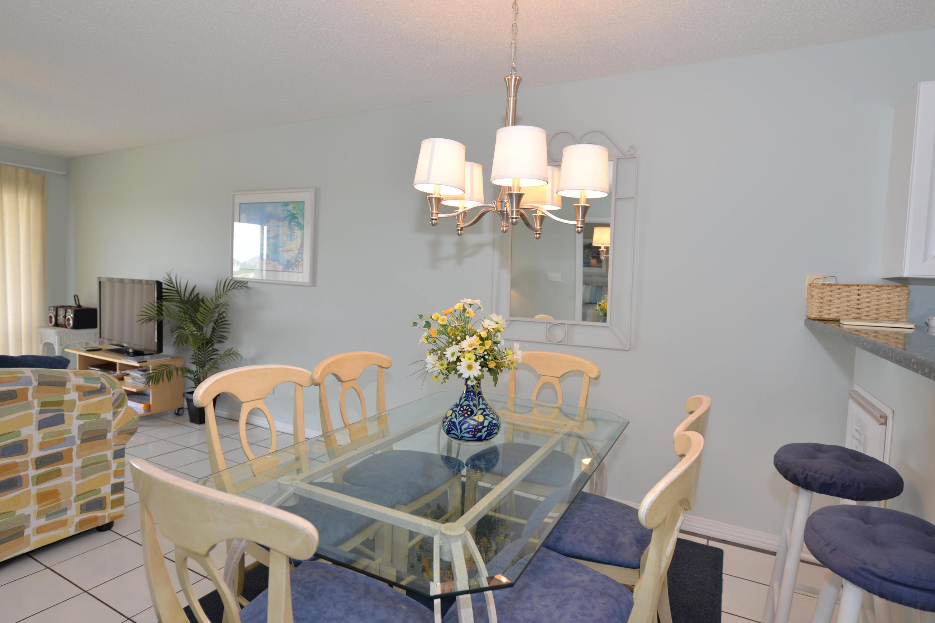 MARAVILLA CONDO 3 - Residential