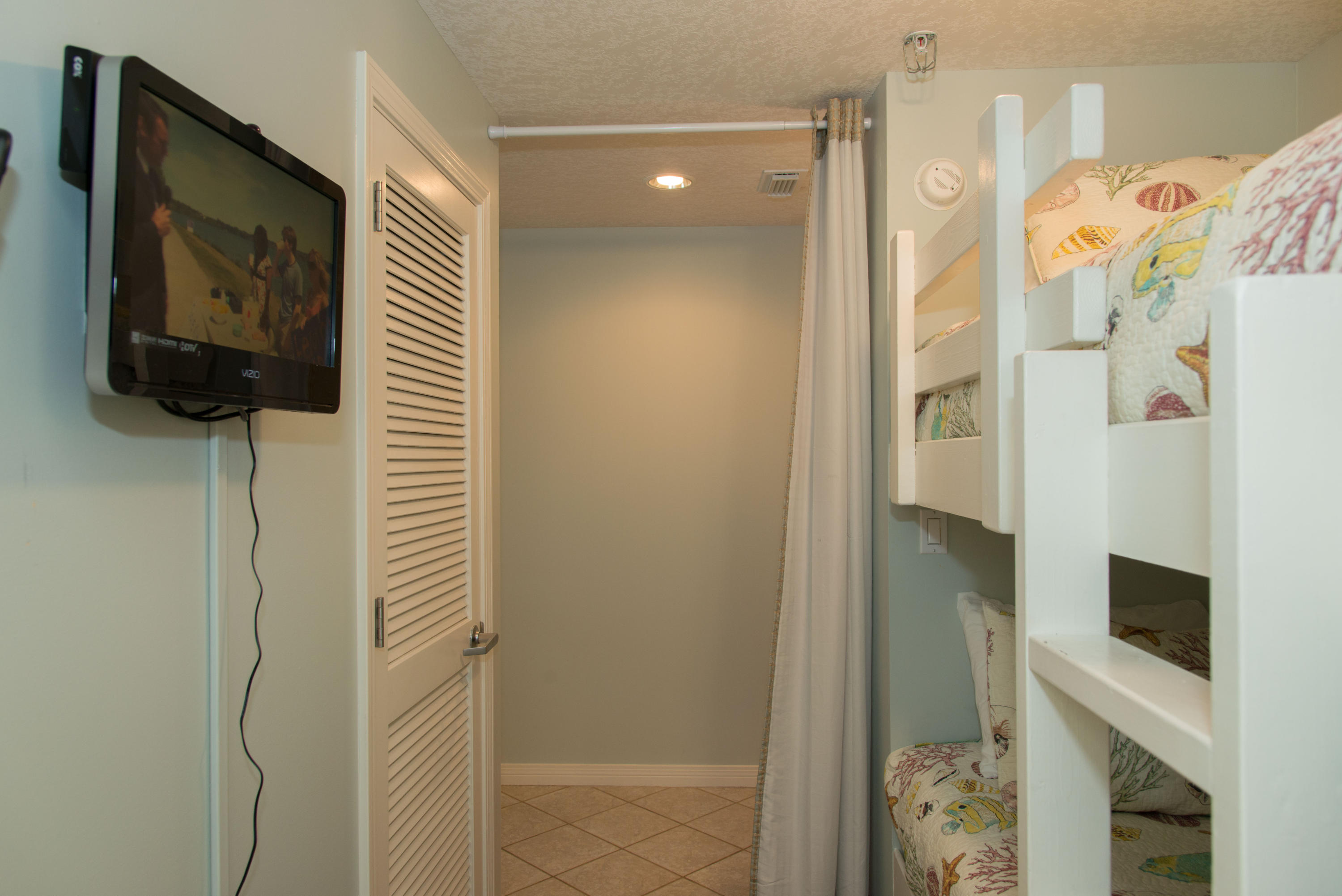 DESTIN WEST BEACH & BAY RESORT-GULFSIDE - Residential