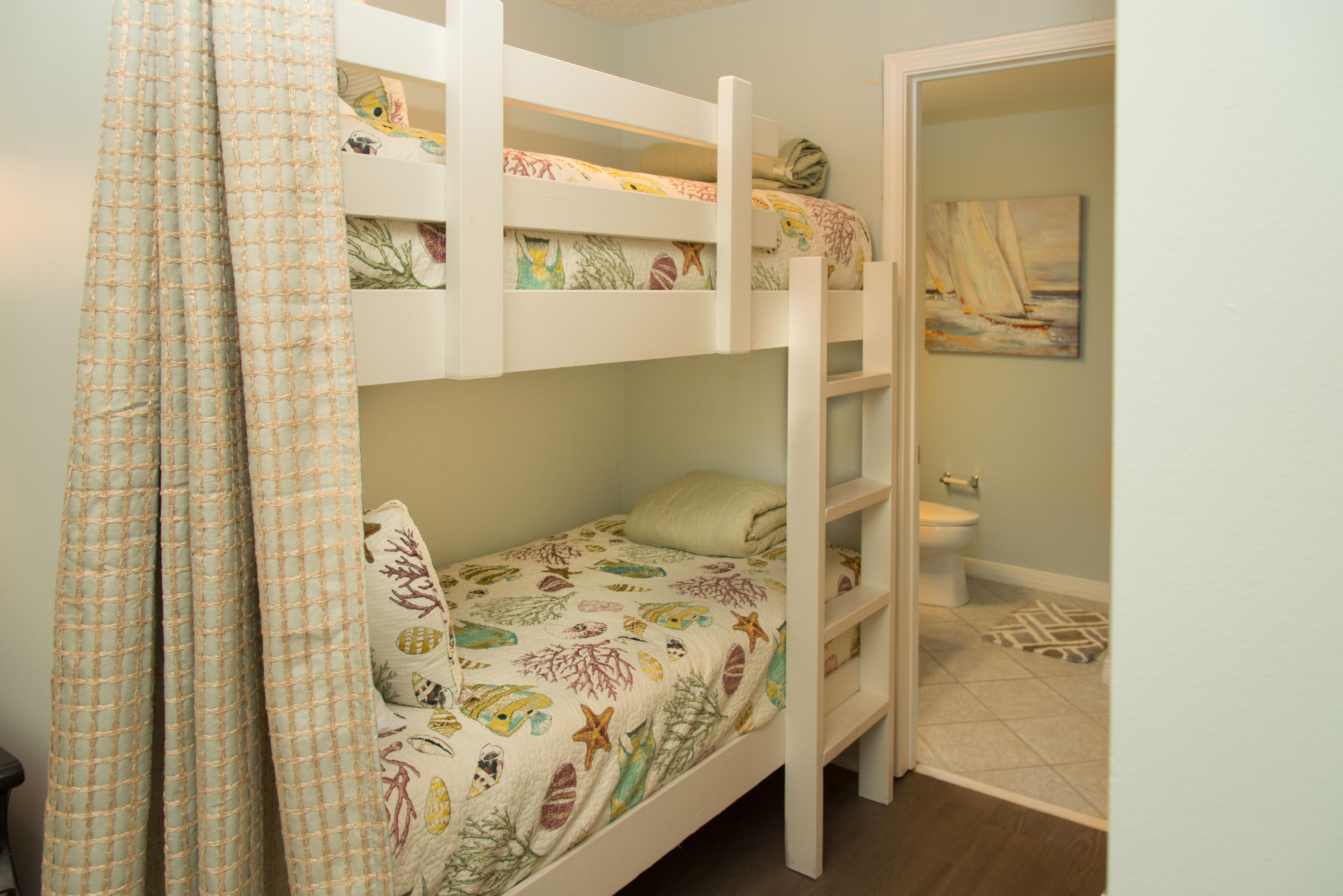 DESTIN WEST BEACH & BAY RESORT-GULFSIDE - Residential