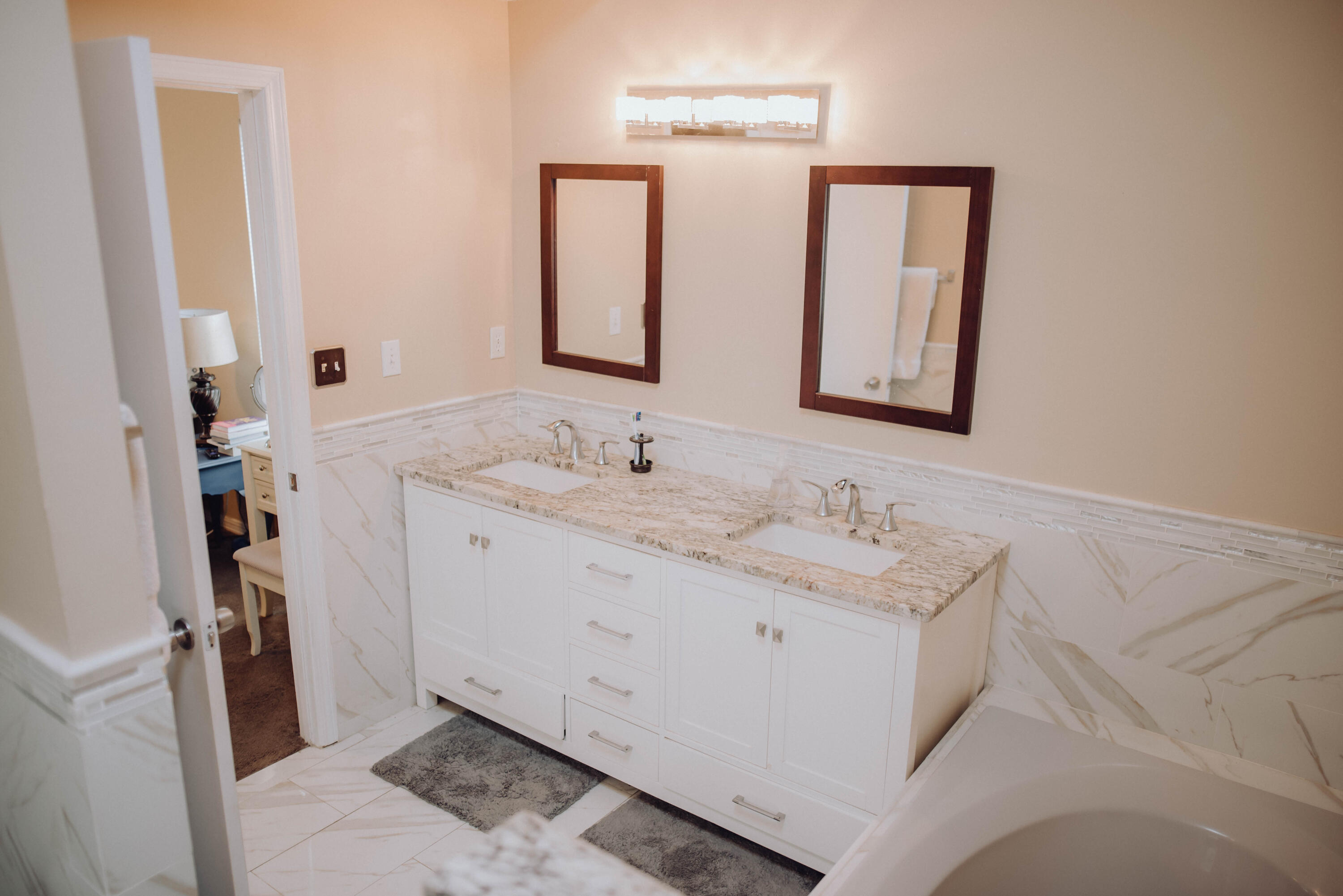 DOLPHIN ESTATES - Residential