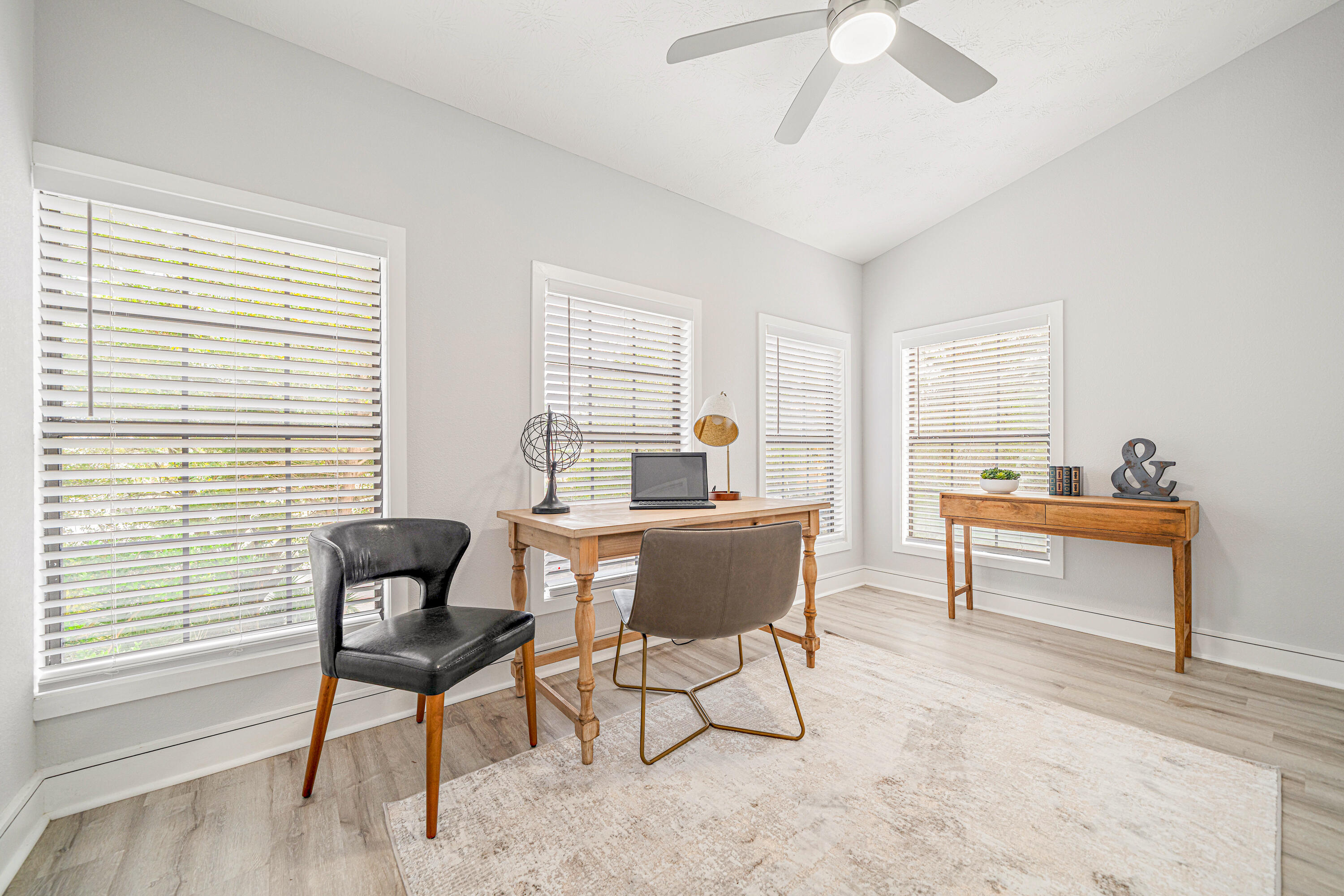 BEACONVIEW - Residential