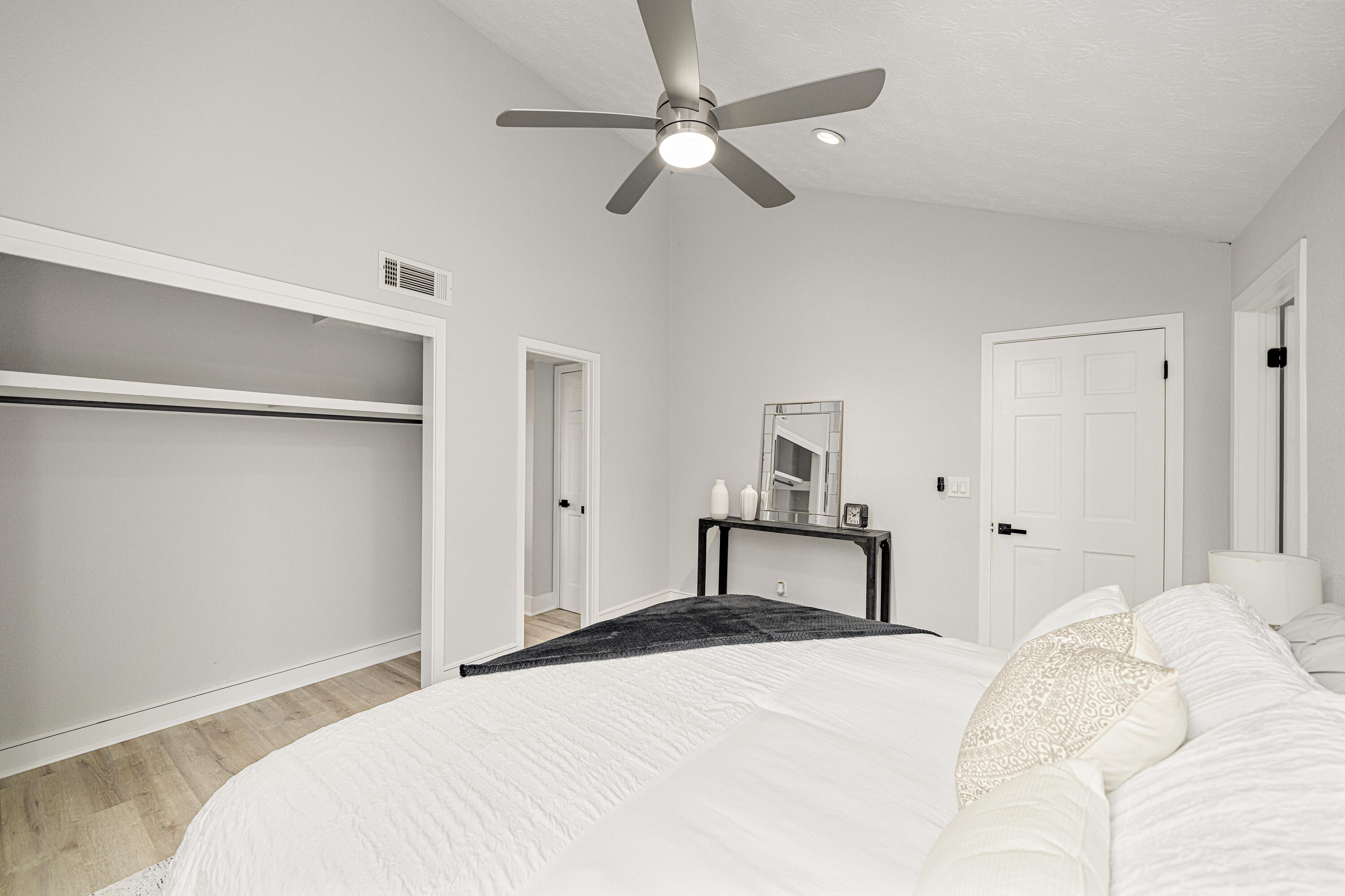 BEACONVIEW - Residential