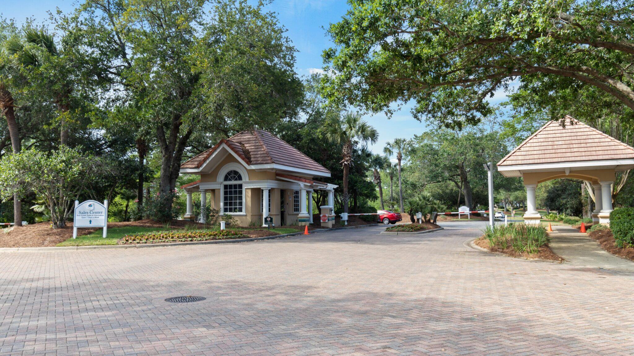 REGATTA BAY - Residential