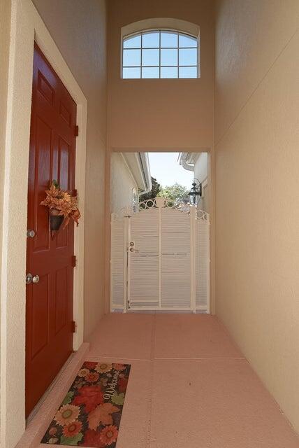 REGATTA BAY - Residential