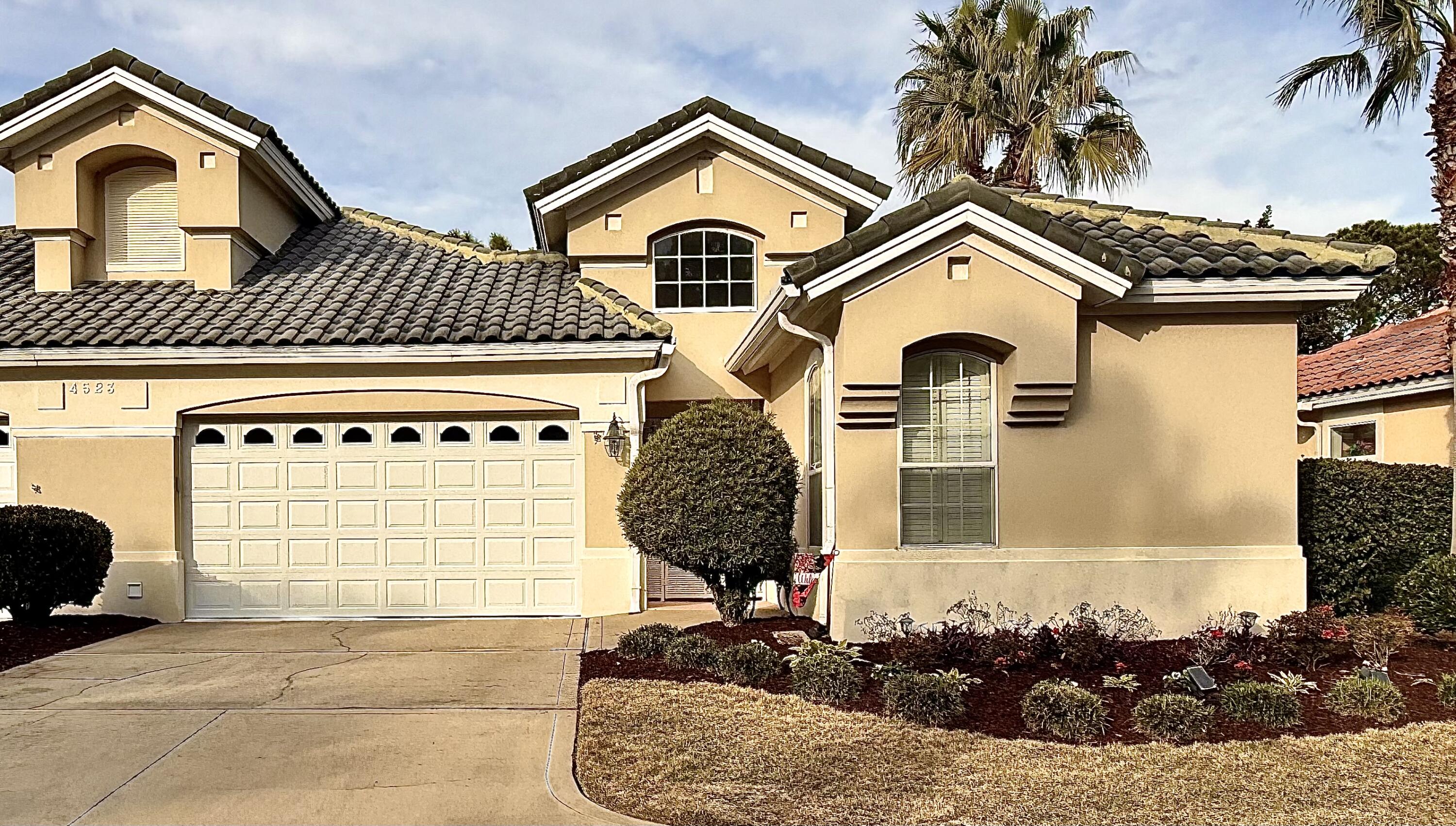 REGATTA BAY - Residential