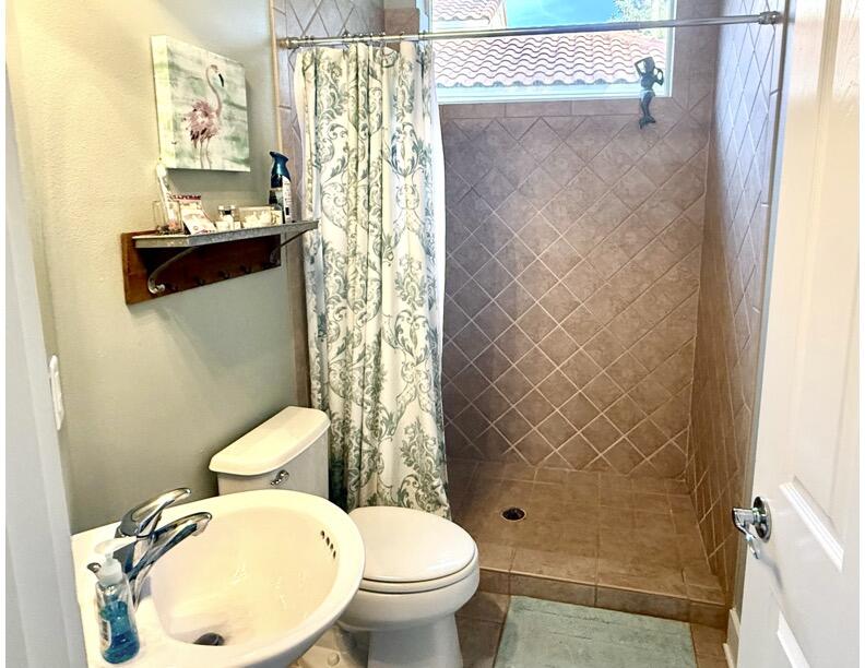 REGATTA BAY - Residential