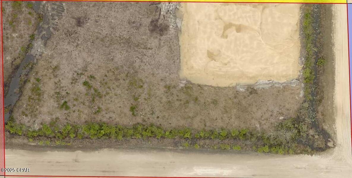 NO RECORDED SUBDIVISION - Land